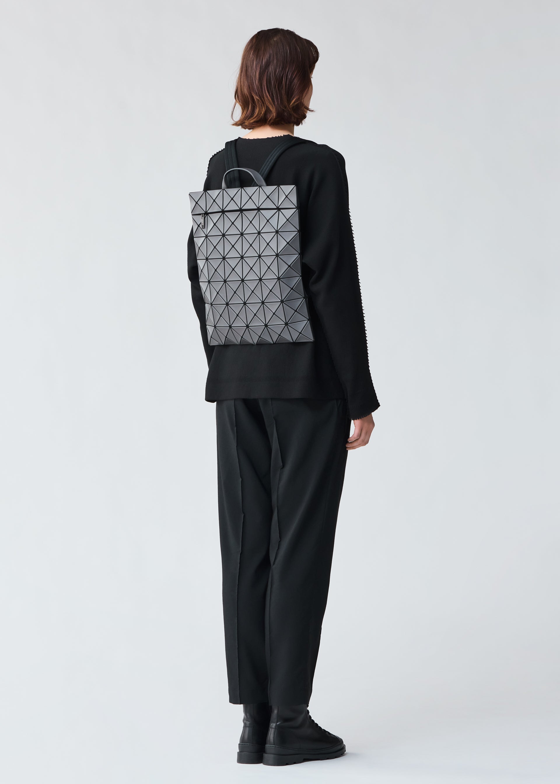 FLAT PACK BACKPACK – ISSEY MIYAKE ONLINE STORE