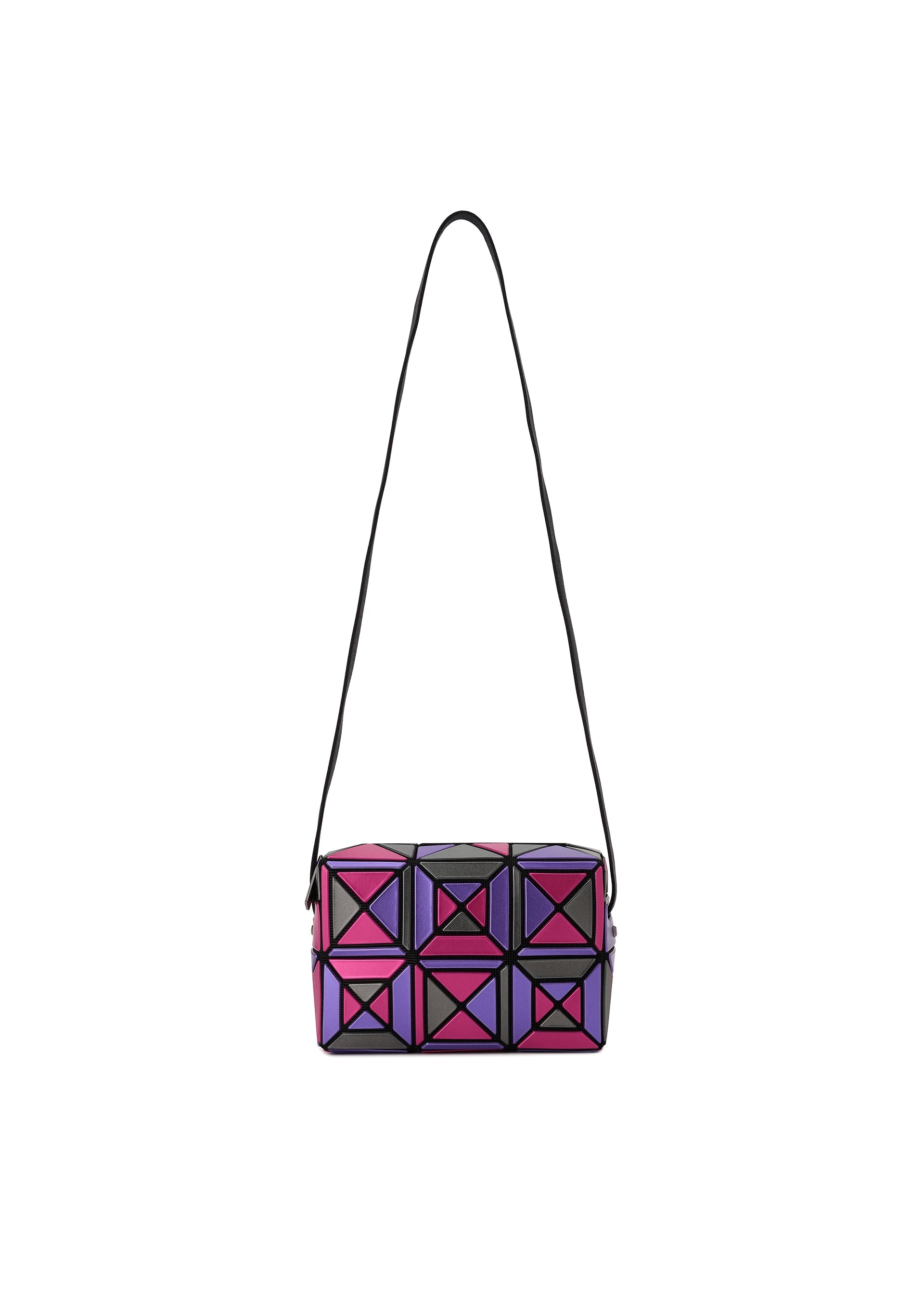 BAO BAO ISSEY MIYAKE – ISSEY MIYAKE ONLINE STORE