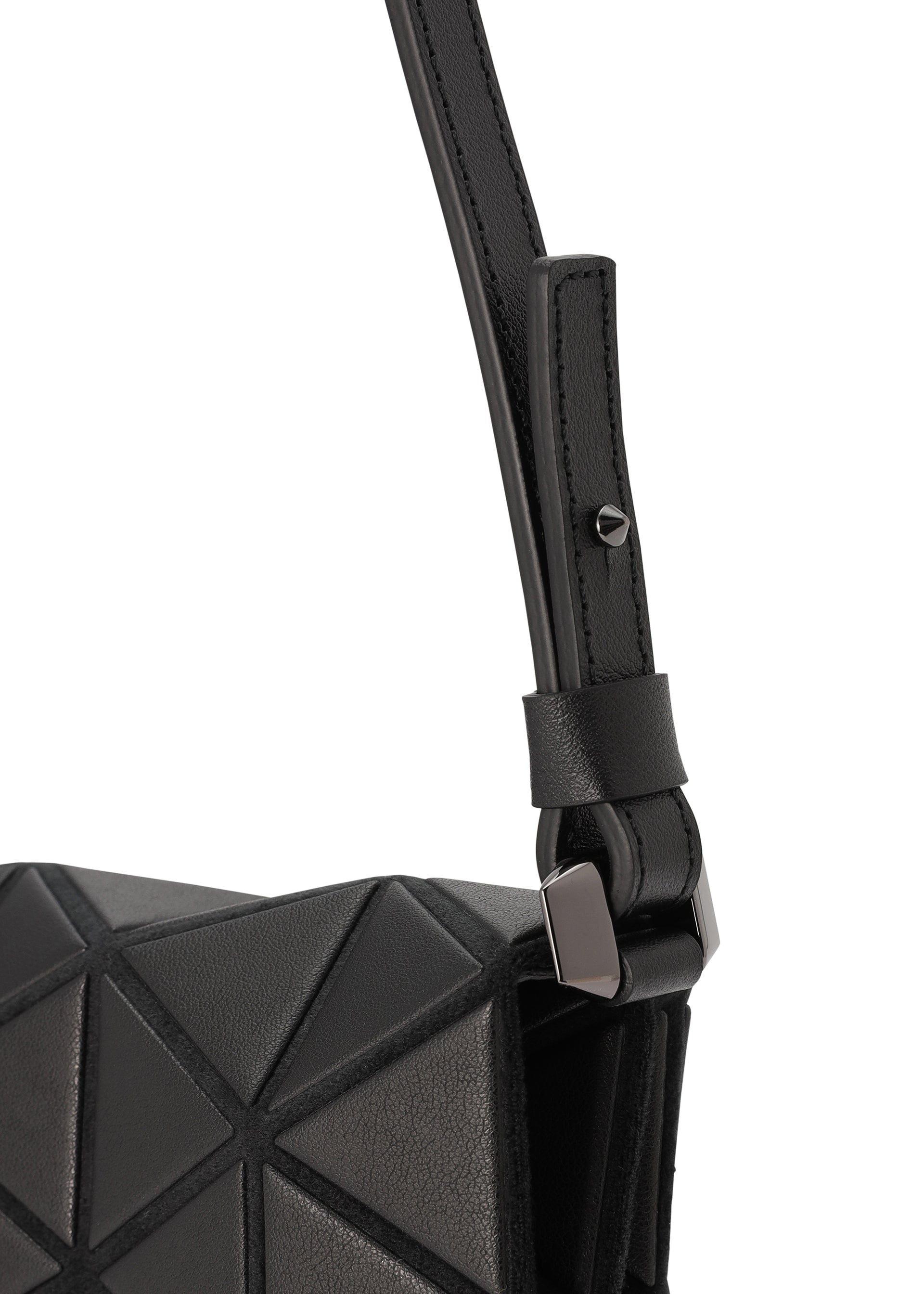 【BAOBAO ISSAY MIYAKE】TONNEAU MATTE ショルダーバッグ TONNEAU MATTE – ISSEY MIYAKE ONLINE STORE