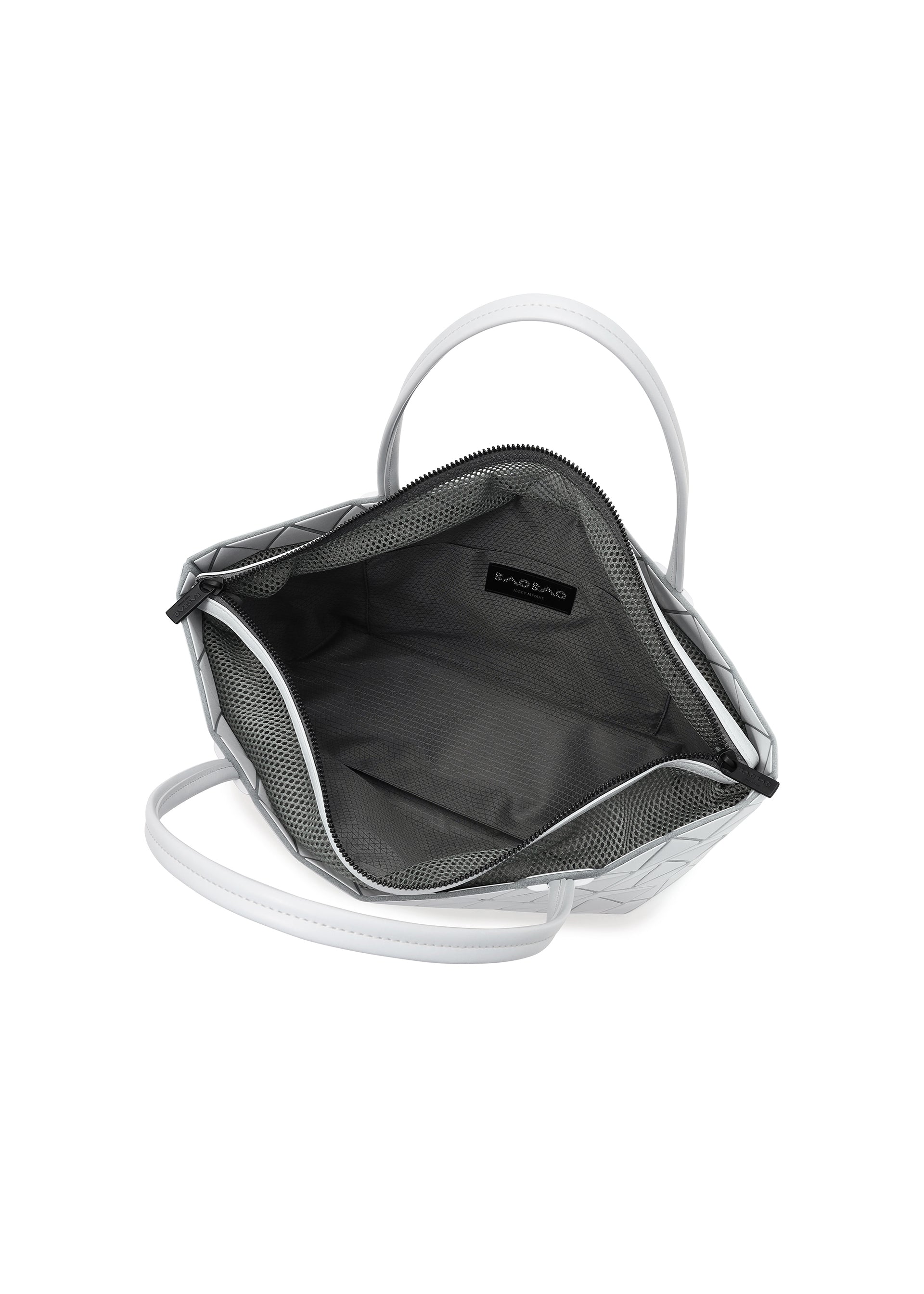 BATEAU MATTE – ISSEY MIYAKE ONLINE STORE