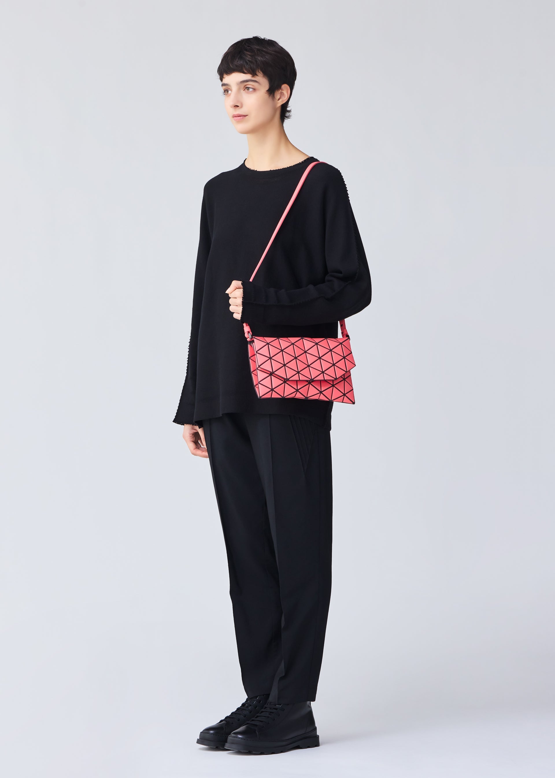 M31　BAO BAO ミニロッグ　赤 BAO BAO ISSEY MIYAKE – ISSEY MIYAKE ONLINE STORE