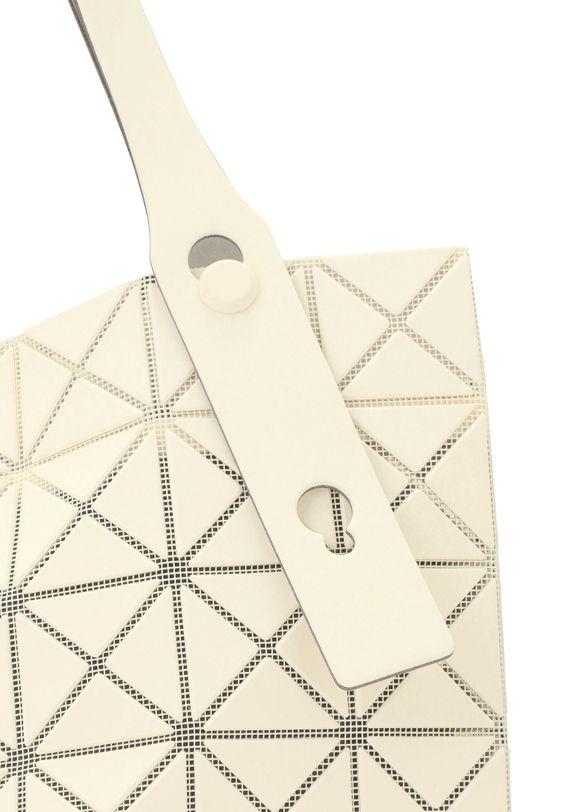 Zoomed view Close-up of the BAO BAO ISSEY MIYAKE PRISM PLUS tote in beige, featuring a geometric, angular design with triangular sections, textured fabric grain, a strap with round button and cut-out hole, and spacious storage.