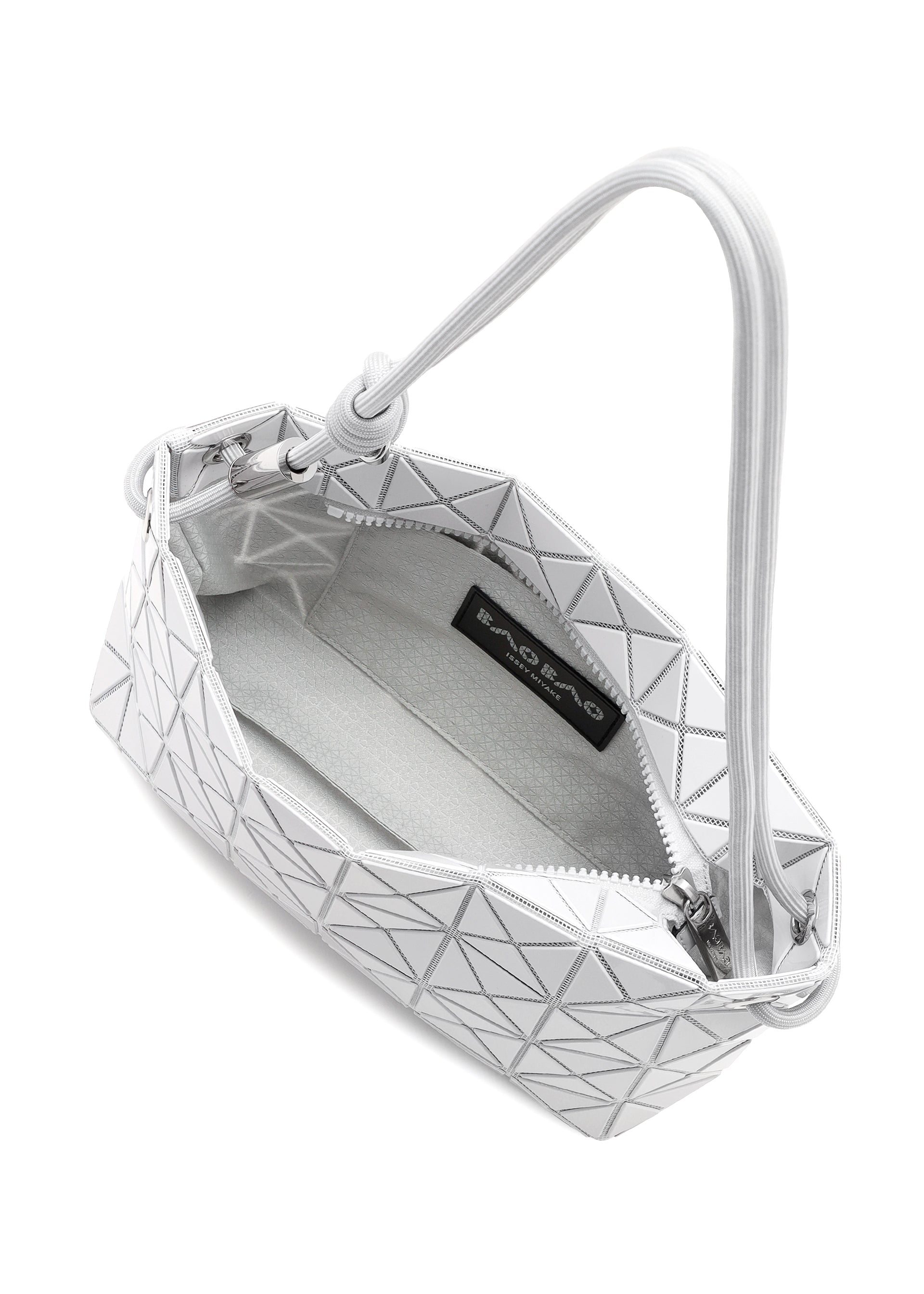 LOOP ONE-TONE – ISSEY MIYAKE ONLINE STORE