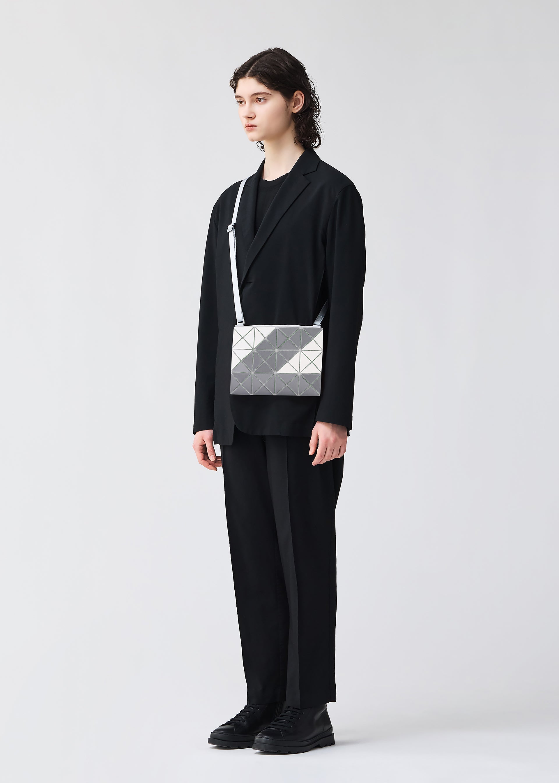 ONLINE STORE – ISSEY MIYAKE ONLINE STORE