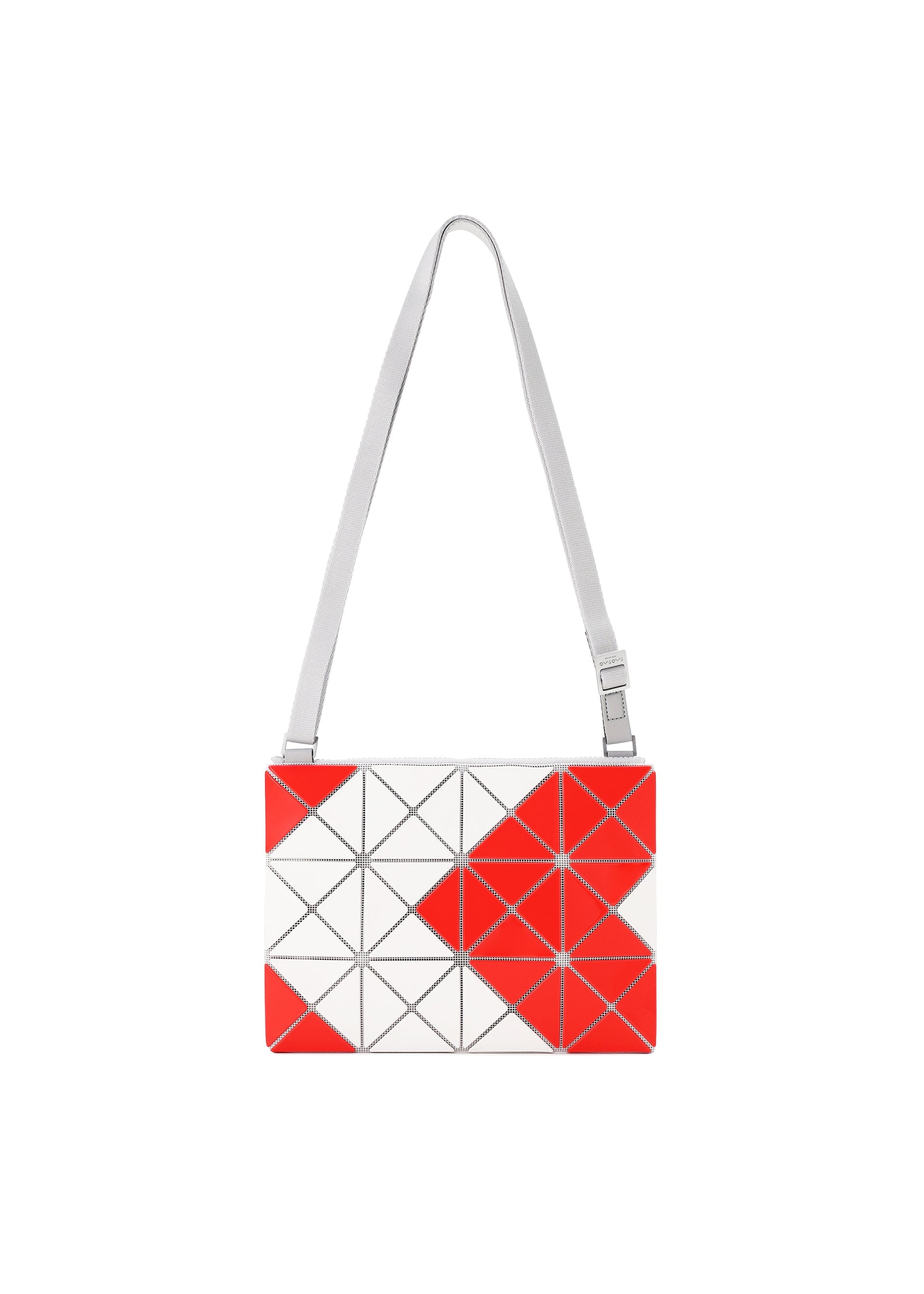 大人気✨‼️❤️BAOBAO❤️イッセイミヤケ クロスボディ 国内発送【BAOBAO ISSEY MIYAKE】LUCENT MATTE クロスボディ (BAOBAO
