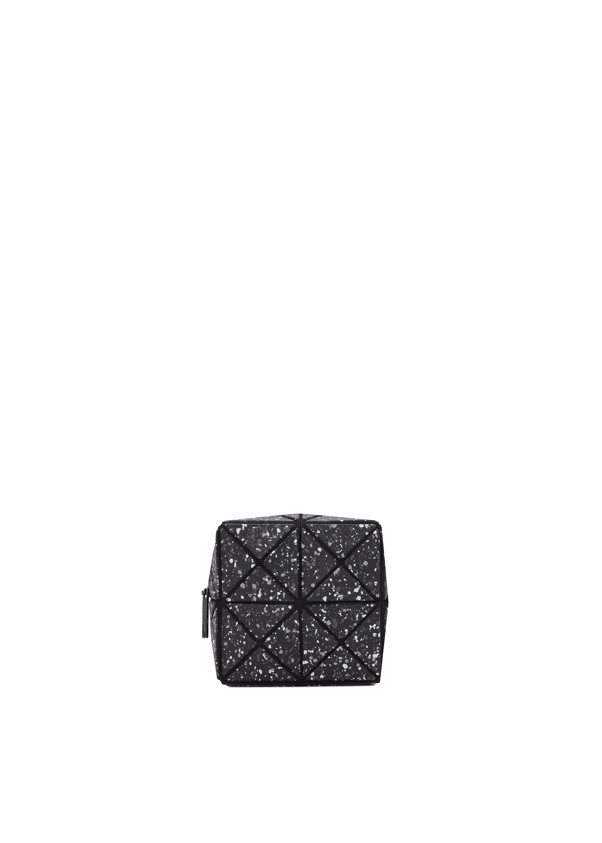 BAO BAO ISSEY MIYAKE – ISSEY MIYAKE ONLINE STORE