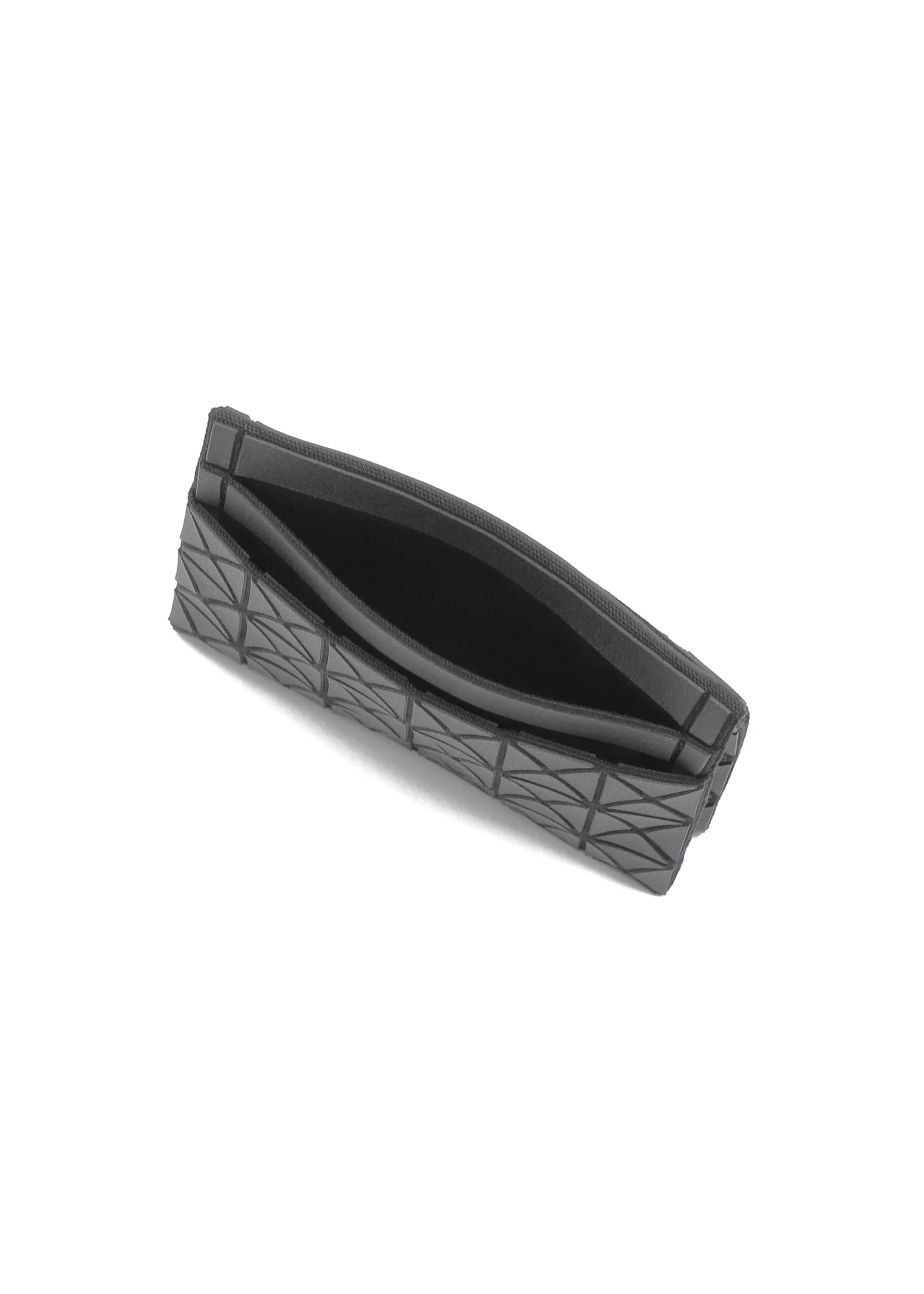 OYSTER – ISSEY MIYAKE ONLINE STORE OYSTER – ISSEY MIYAKE ONLINE STORE