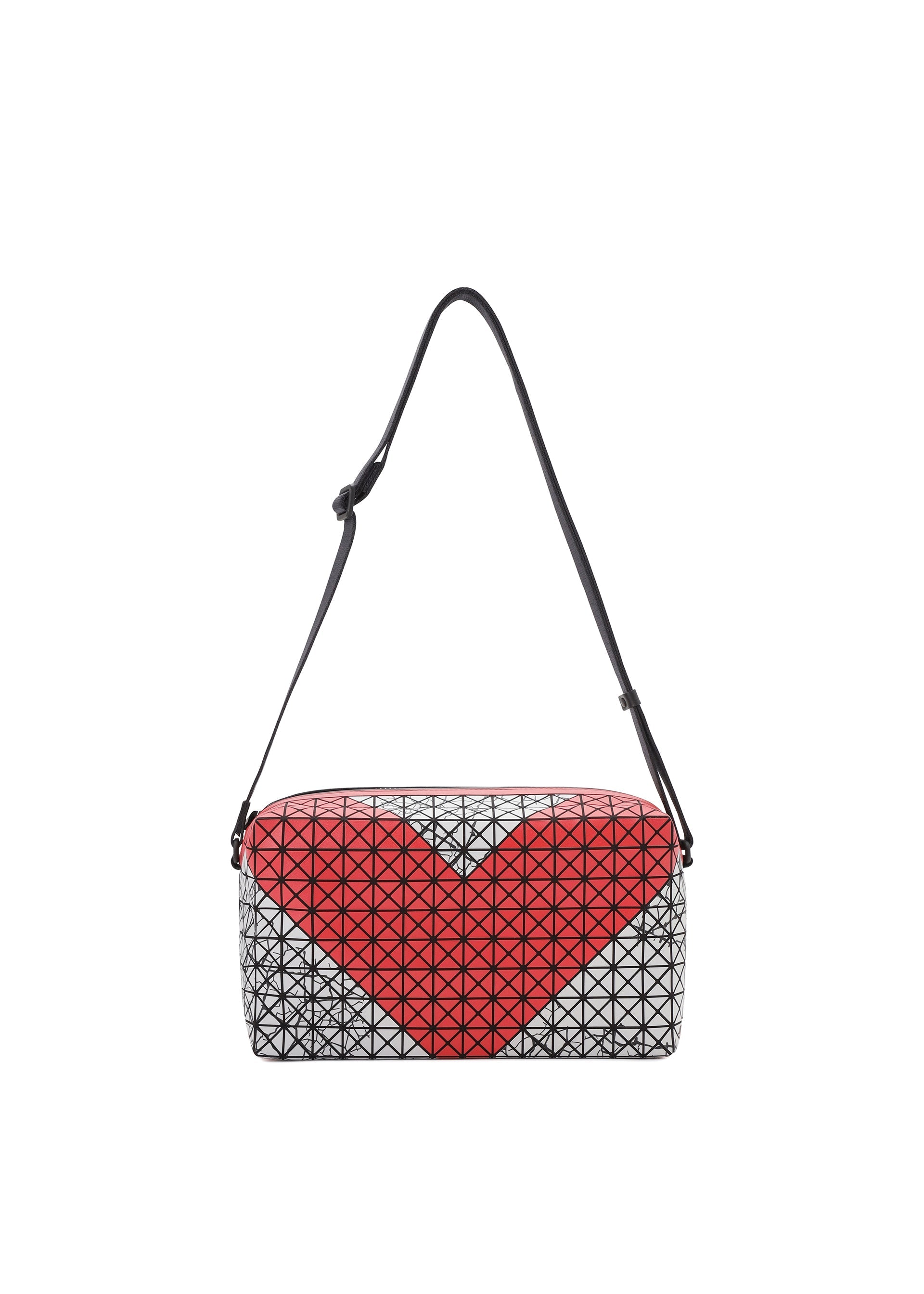 Zoomed view The SADDLE BAG AUTOBAHN by BAO BAO ISSEY MIYAKE features a boxy design with a black strap, black triangle pattern, and bold red heart on structured, unlined dense fabric for a modern look. - RED x LT.GRAY (no.28)