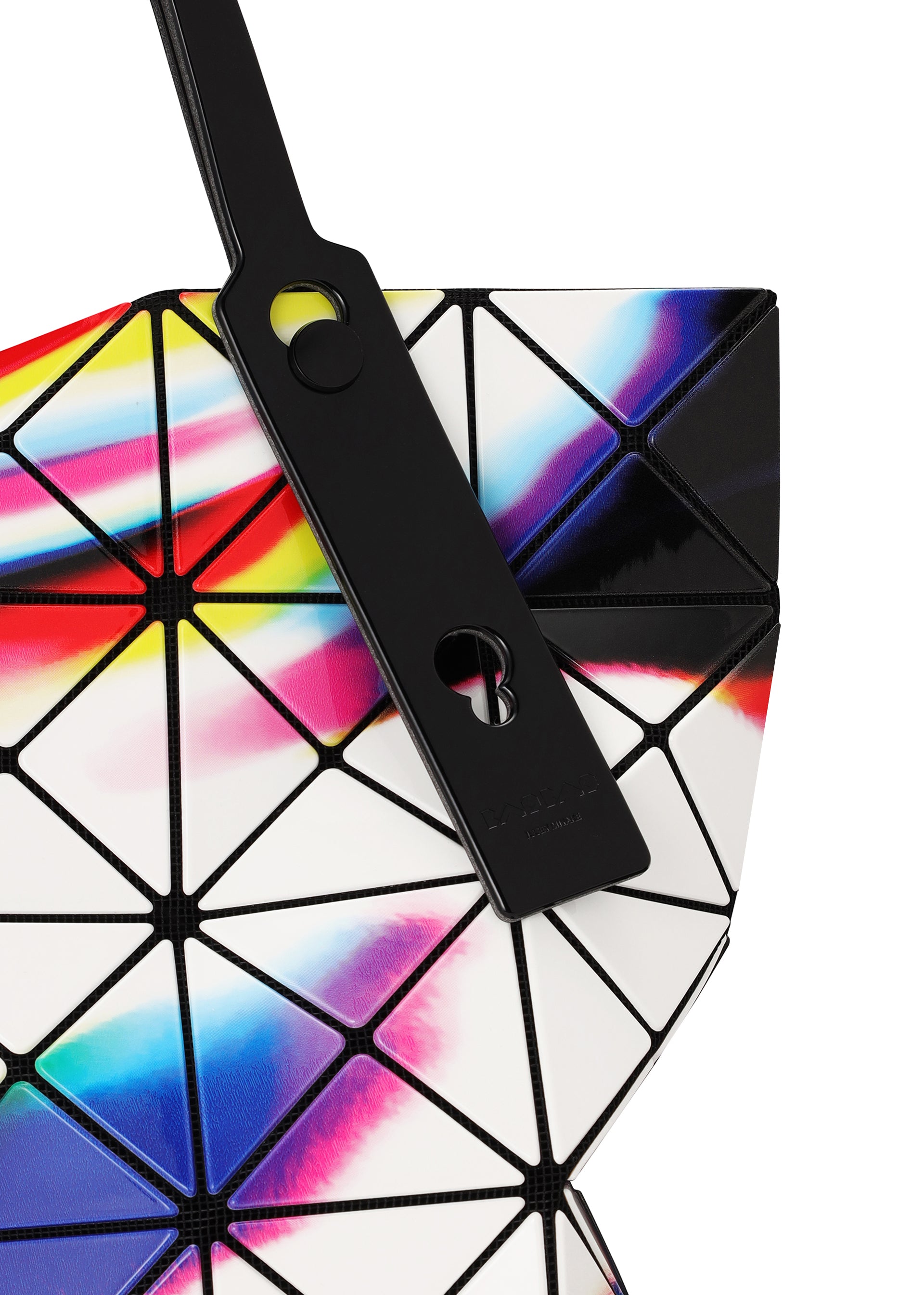 Zoomed view Close-up of the BAO BAO ISSEY MIYAKE WARP tote bag, featuring enamel material with a colorful prism pattern and black intersecting lines. Two black straps with keyhole cutouts accent this gradient A4 laptop bag.