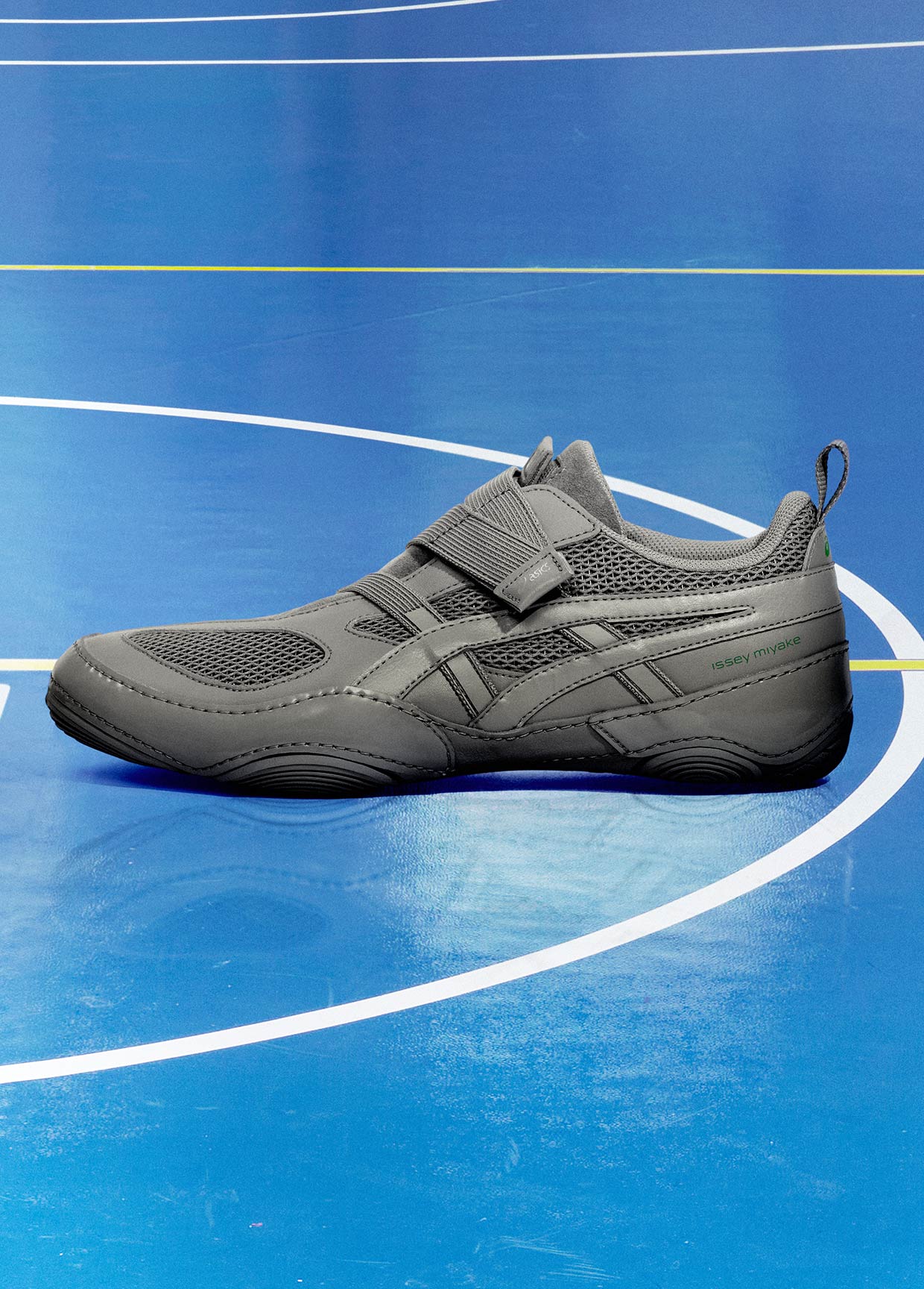 ISSEY MIYAKE FOOT LOOKS 13