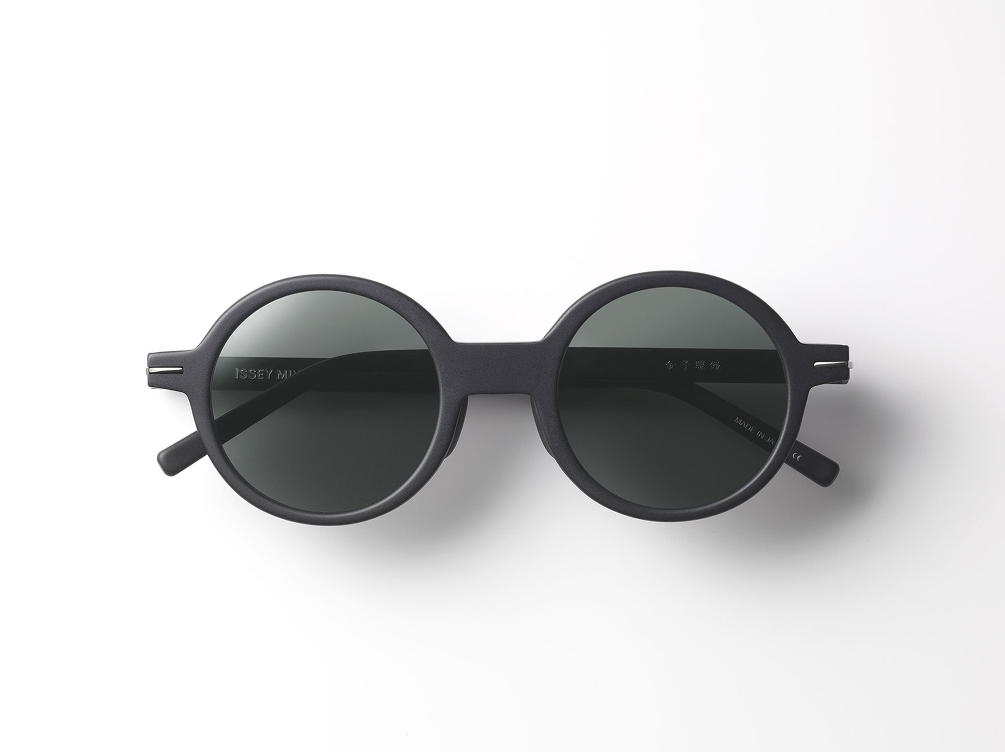 ISSEY MIYAKE EYES ITEM SERIES GEOMETERY – ISSEY MIYAKE ONLINE STORE