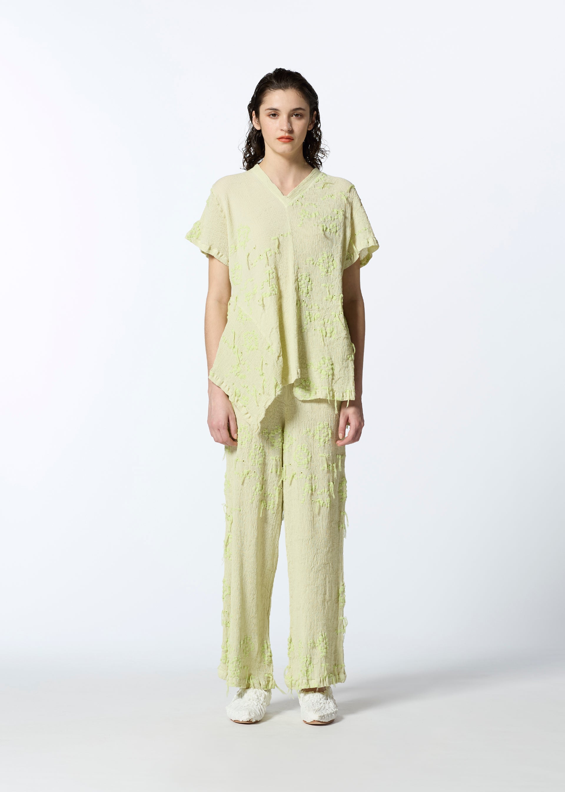 HAAT – ISSEY MIYAKE ONLINE STORE
