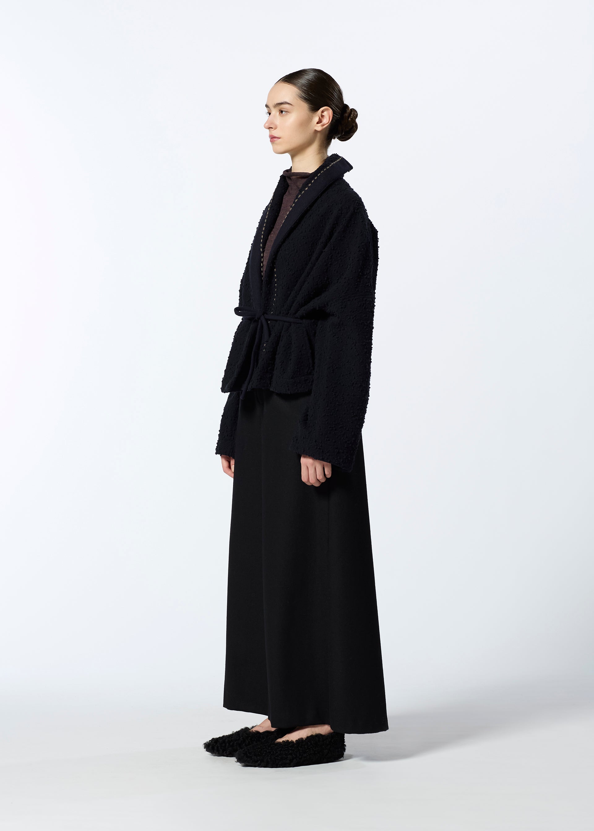 Zoomed view MILLED KNOTS