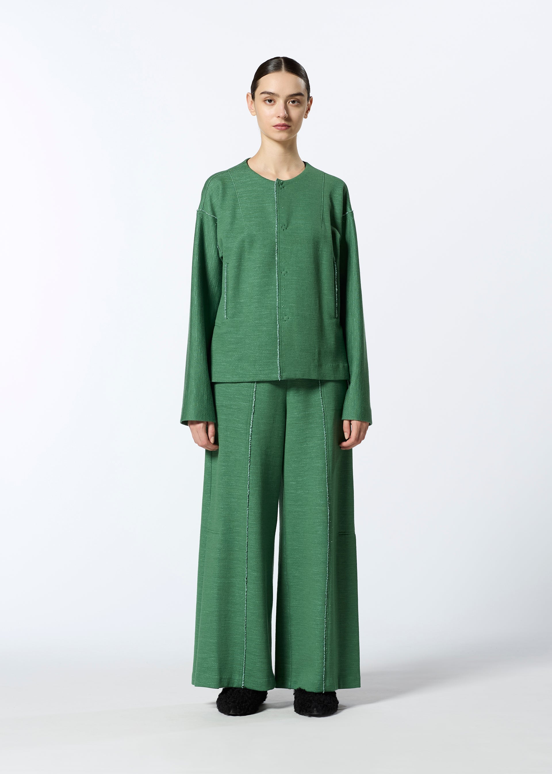 HAAT – ISSEY MIYAKE ONLINE STORE