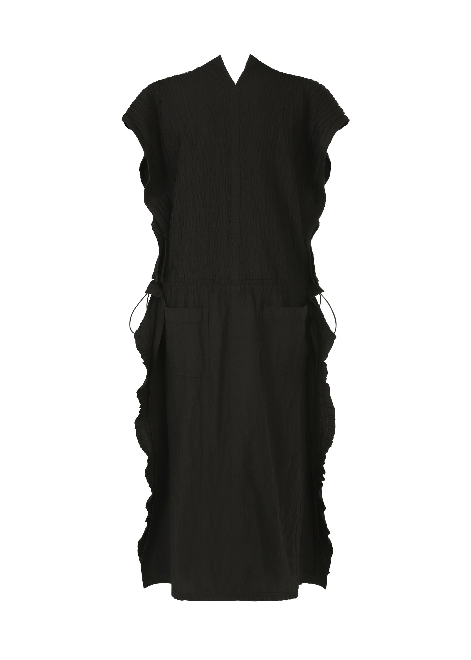 Zoomed view The TENMOKU COTTON by HaaT is a sleeveless, black knee-length dress with a mottled pattern, V-neckline, ruffled side edges, adjustable side ties, and two front pockets—its design recalls the look of Tenmoku ceramic glaze.