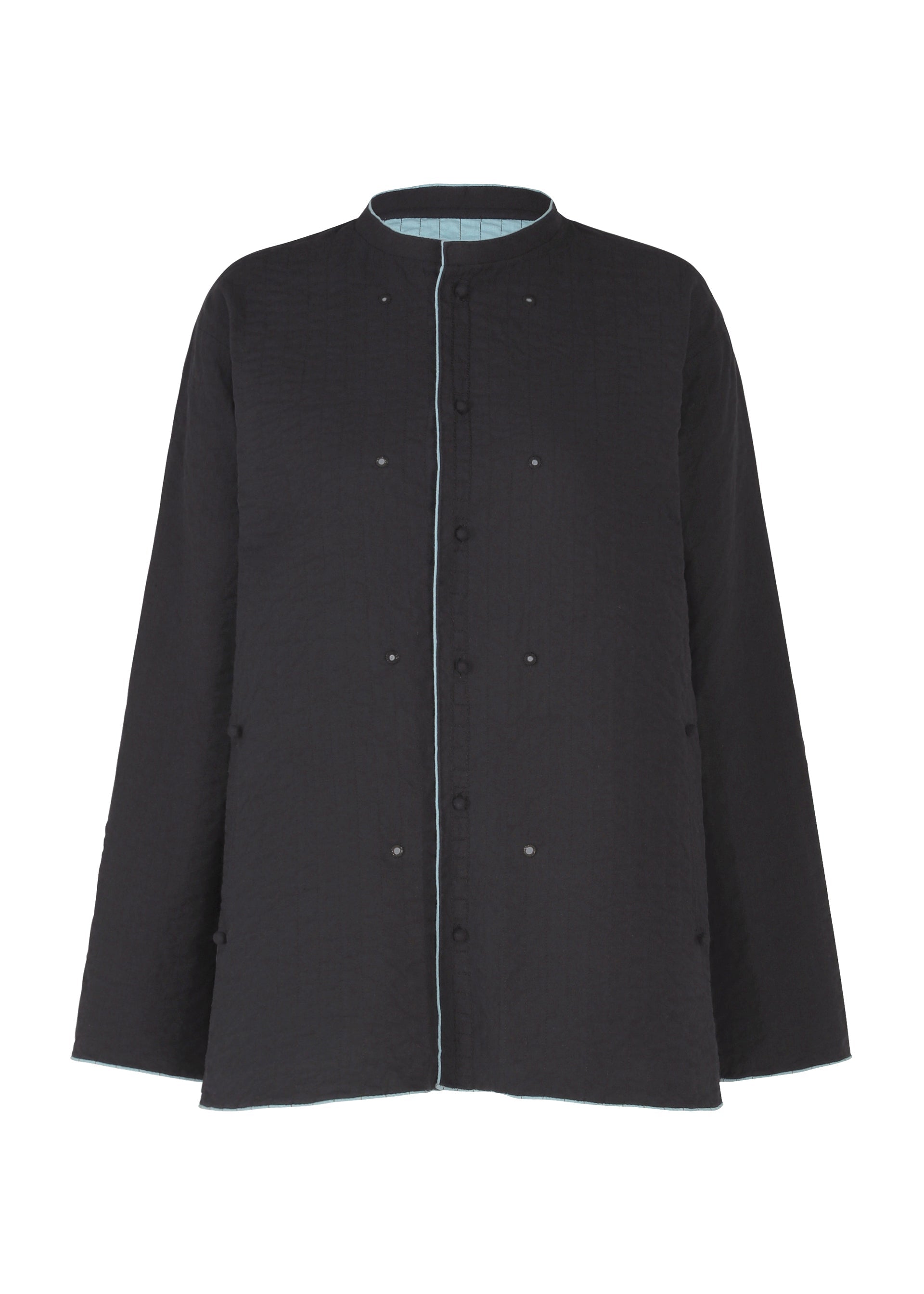 Zoomed view The DUAL LAYER jacket by HaaT is a black, handwoven cotton piece with long sleeves, a collarless round neckline, front buttons, and light blue trim. Crafted by Indian artisans, it offers a loose, boxy fit for comfort and effortless style. - BLACK （no.15）