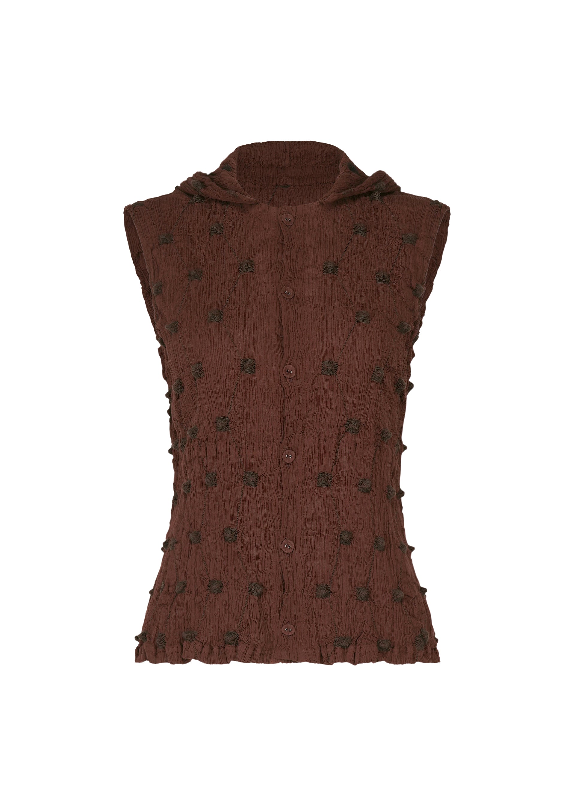Zoomed view The HaaT KYO CHIJIMI SQUARE EMB is a sleeveless brown textured top with an embroidered square pattern inspired by KYO CHIJIMI craftsmanship, small tufted dot details, a button-down front, and a subtle collar, shown on a white background. - BORDEAUX （no.84）