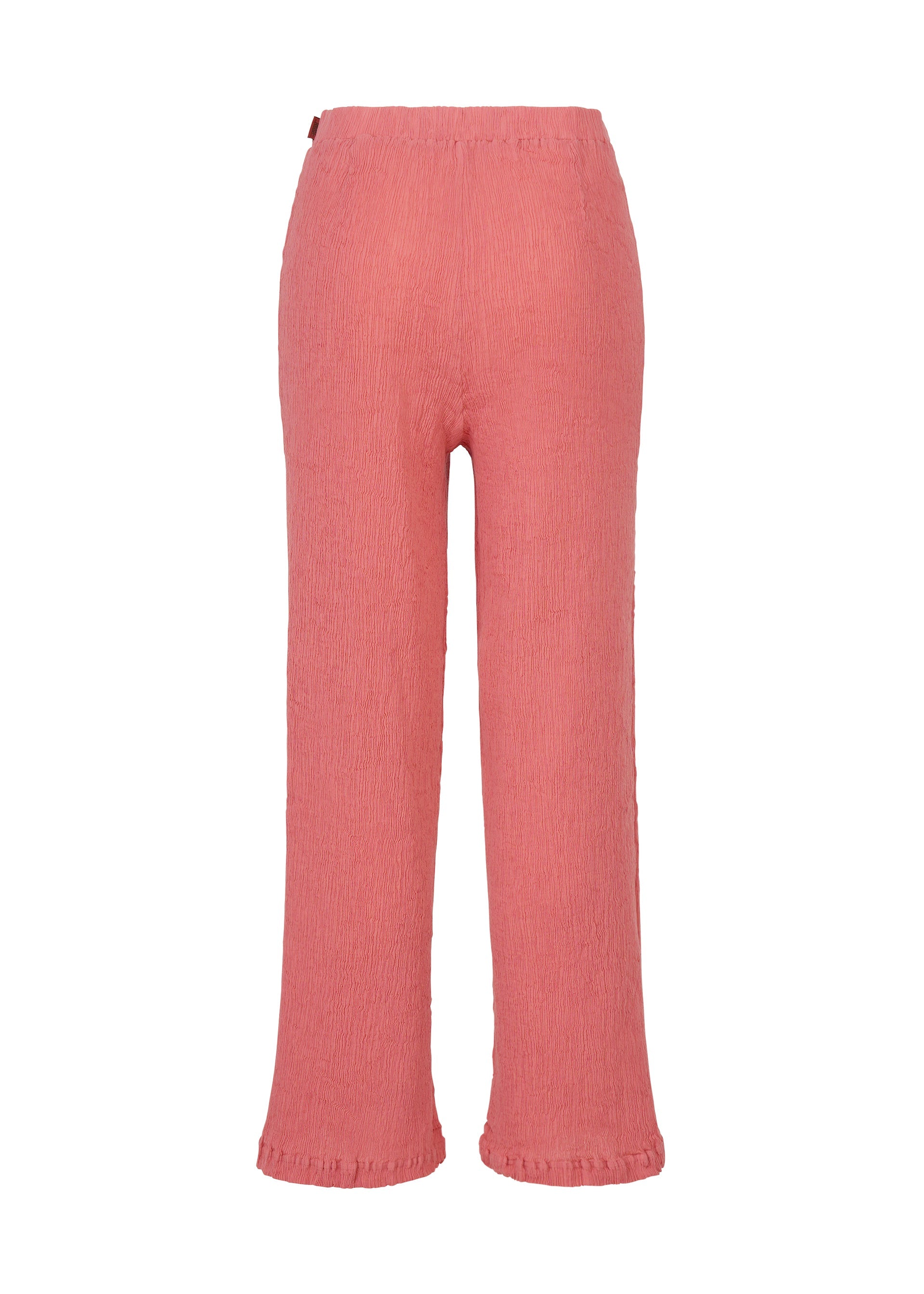 Zoomed view Coral pink KYO CHIJIMI AUGUST pants by HaaT, featuring a high-waisted, straight-leg silhouette and crafted from ultra-fine cotton with a signature crinkled texture, displayed against a white background.