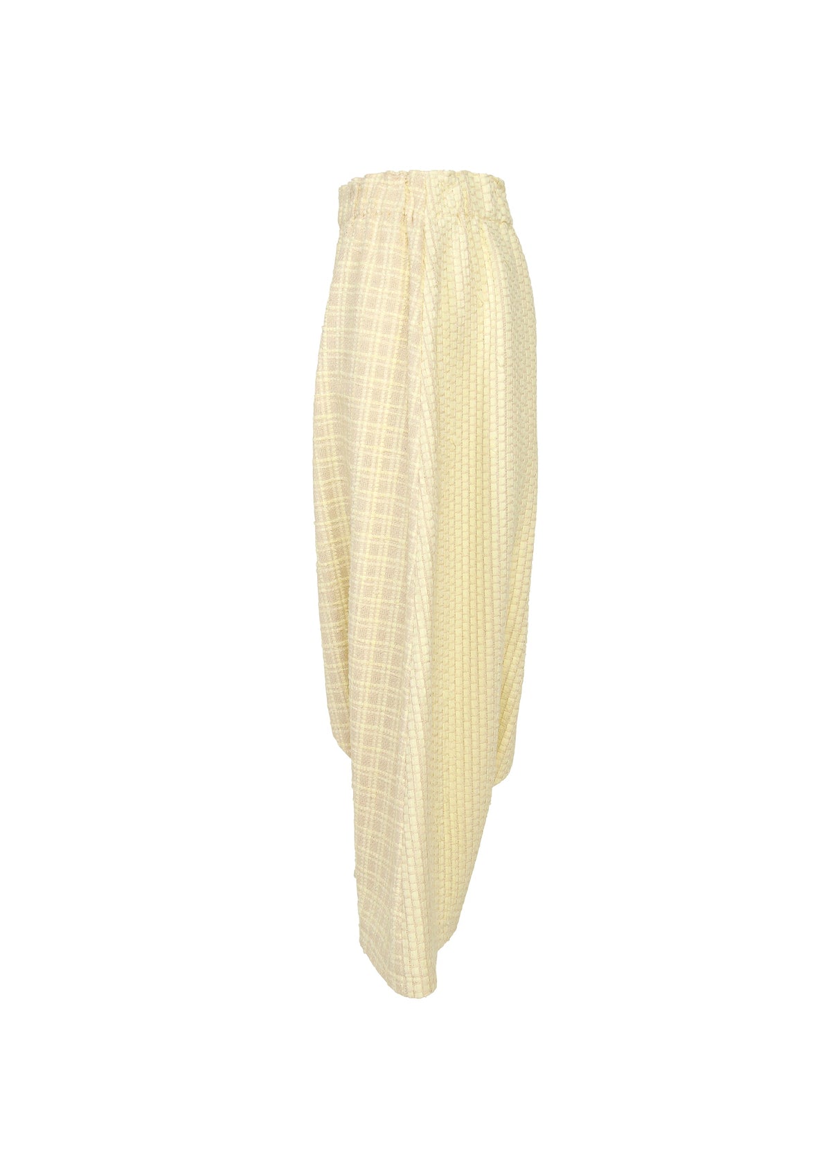 SAKIORI by HaaT: Yellow checkered sarouel pants with an elastic waistband in lightweight woven fabric, shown on a plain white background for a relaxed, traditional style. view 5 of 10