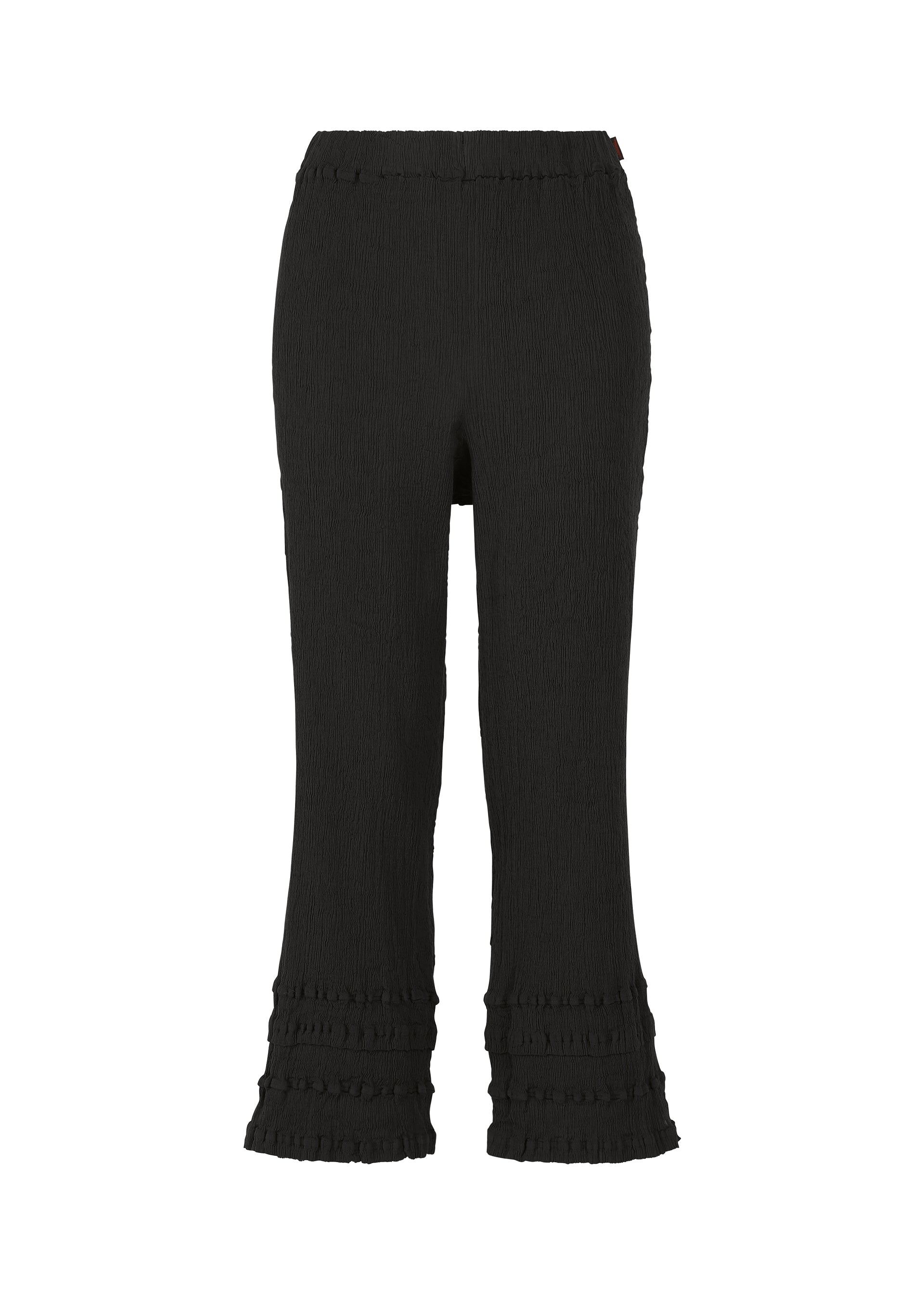 Zoomed view The HaaT KYO CHIJIMI TSUCHIKABE pants feature a black textured finish, high waist, and flared legs. Made from ultra-fine cotton with a crepe feel, they are detailed with ruffled trims at the waistband and hem for a unique touch. - BLACK （no.15）