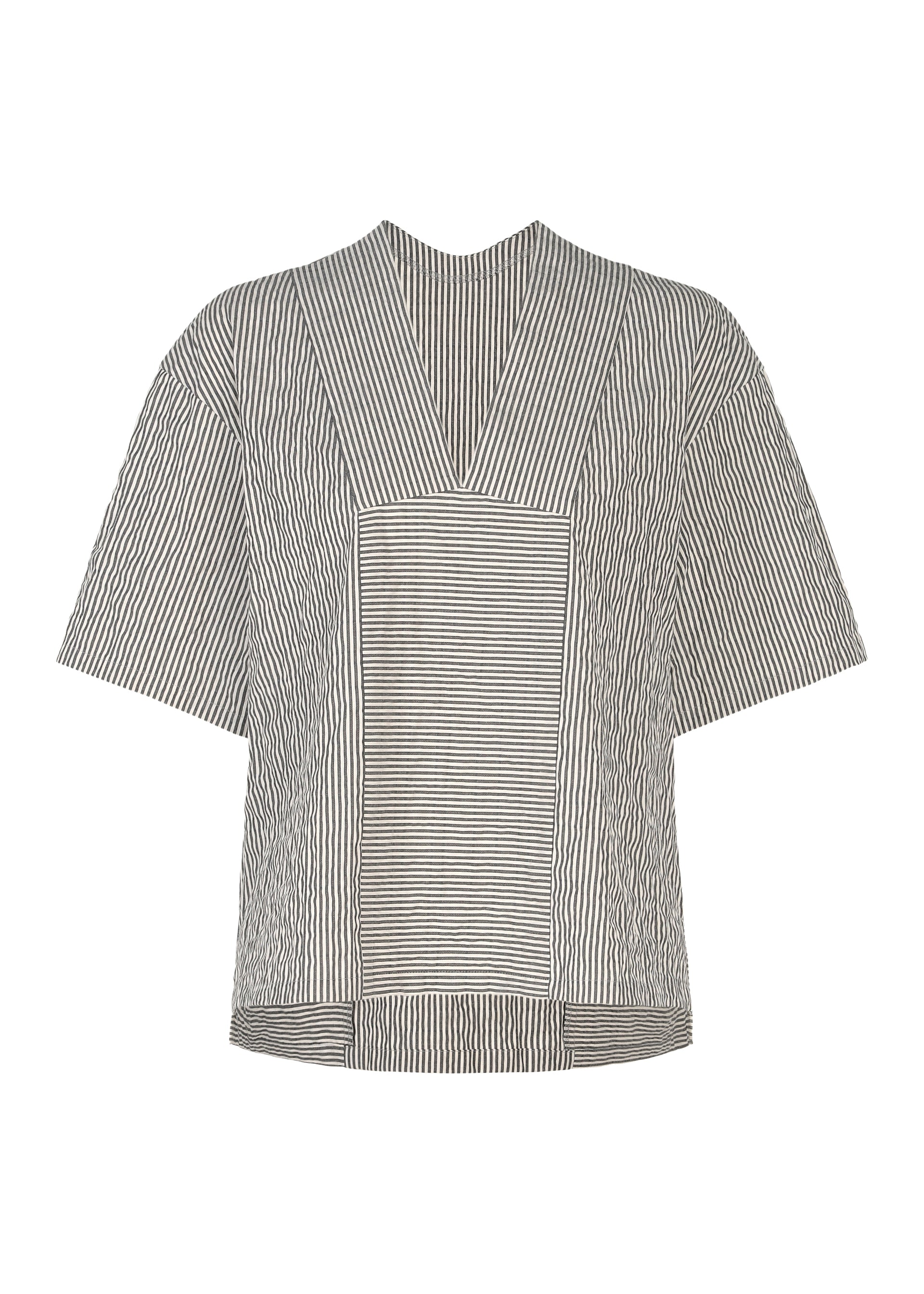 Zoomed view The RIPPLE STRIPE by HaaT is a short-sleeve, loose-fit seersucker top featuring a V-neck and wide black-and-white stripes arranged both horizontally and vertically across the front, sleeves, and sides. - WHITE （no.01）