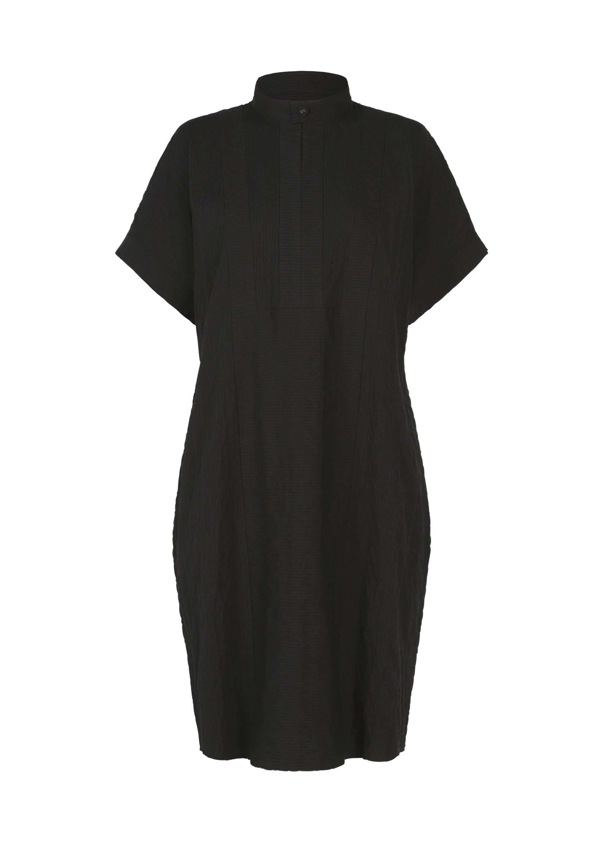 Zoomed view The HaaT RIPPLE STRIPE is a black, short-sleeved tunic dress with a stand collar, front button placket, and relaxed fit. It features a subtle wave striped pattern and is displayed on a white background. - BLACK （no.15）
