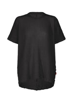 The KYO CHIJIMI 2WAY by HaaT is a loose-fitting, short-sleeve black blouse with a round neckline and a subtly extended back hem, reminiscent of a short-sleeved tunic. Displayed against a white background, this piece highlights subtle garment dyeing for added depth and character. - BROWNISH BLACK （no.16）