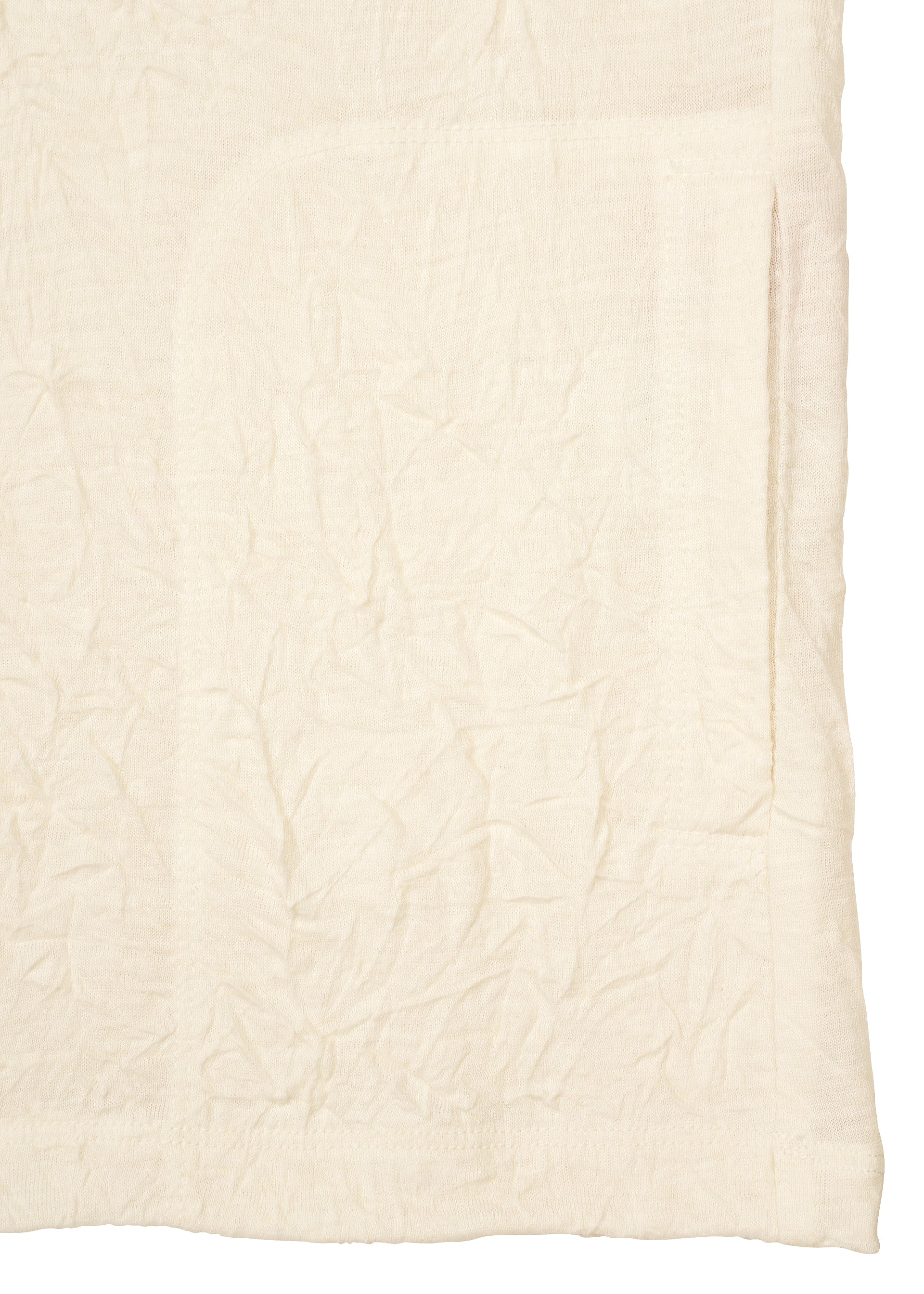 Zoomed view A close-up of HaaT’s W/P WASHER fabric showcases its soft, crumpled white wool jersey texture with visible creases and intricate stitching, evoking the cozy feel of a premium long-sleeved top.