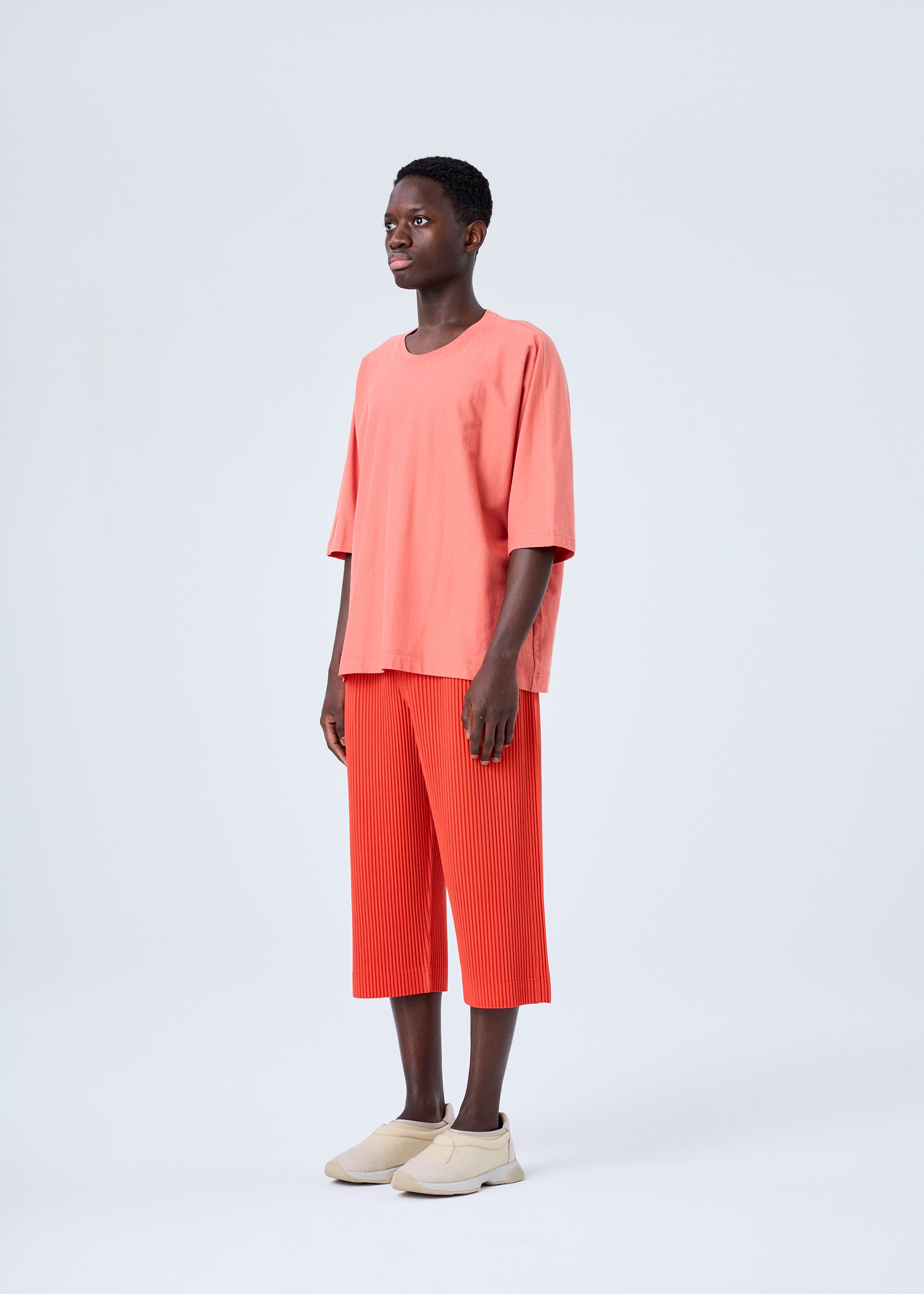 RELEASE-T 1 – ISSEY MIYAKE ONLINE STORE