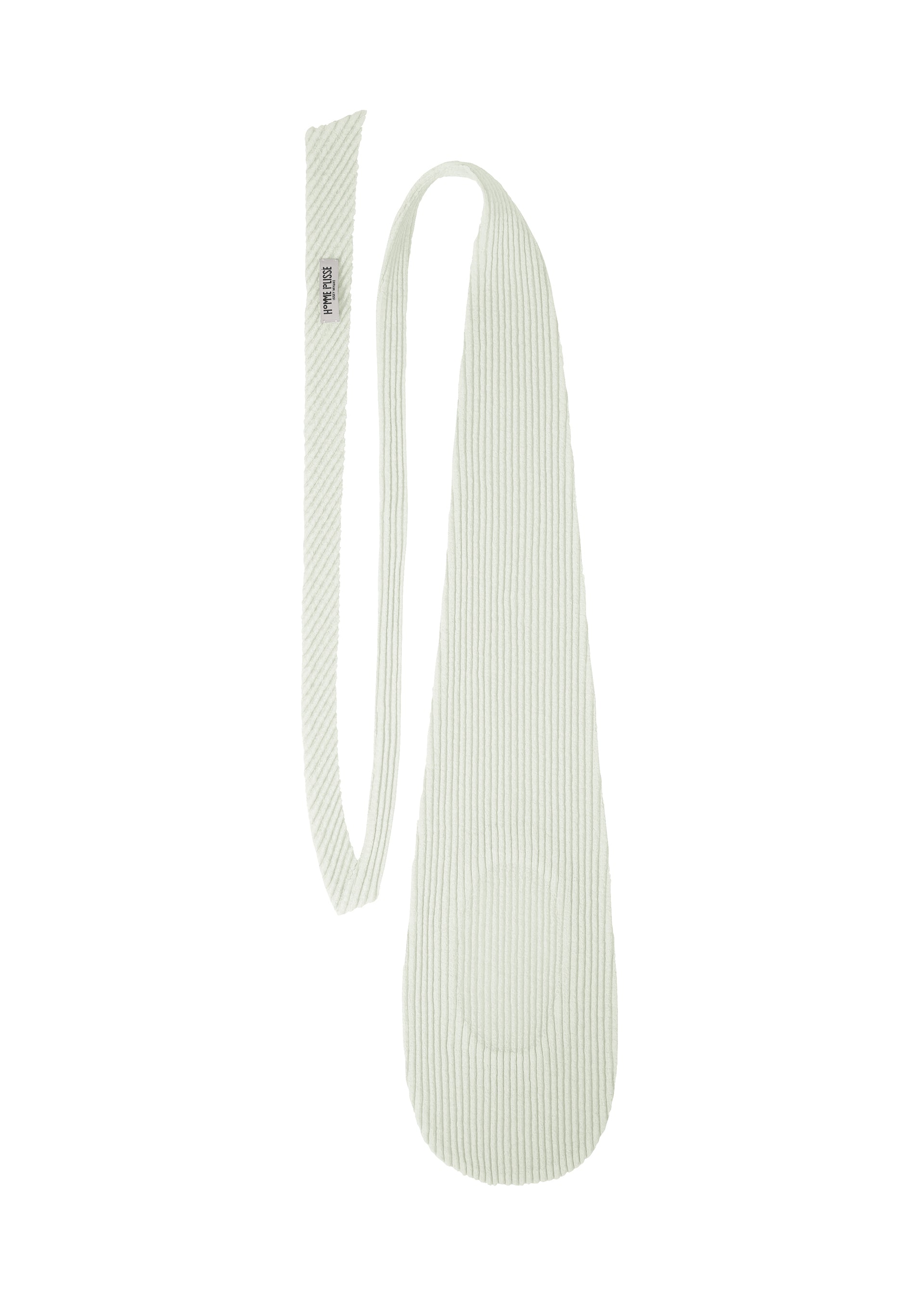 Zoomed view The PLEATED SEERSUCKER TIE by HOMME PLISSÉ ISSEY MIYAKE is a soft, light-colored accessory with ribbed texture, a rounded padded end, and flat tail, displaying subtle organic lines on a white background. - WHITE GREEN （no.06）