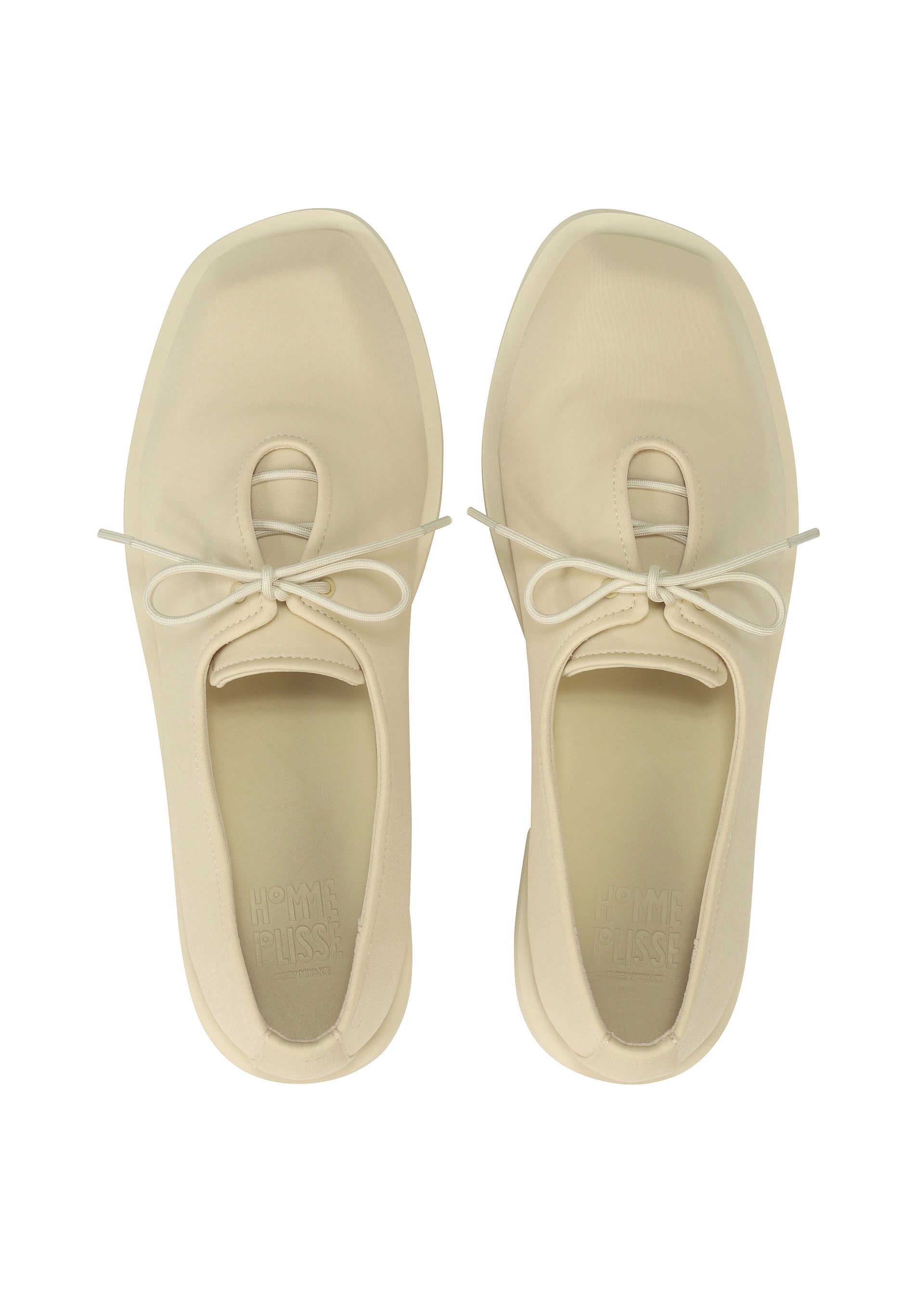 CIOCCOLATO – ISSEY MIYAKE ONLINE STORE