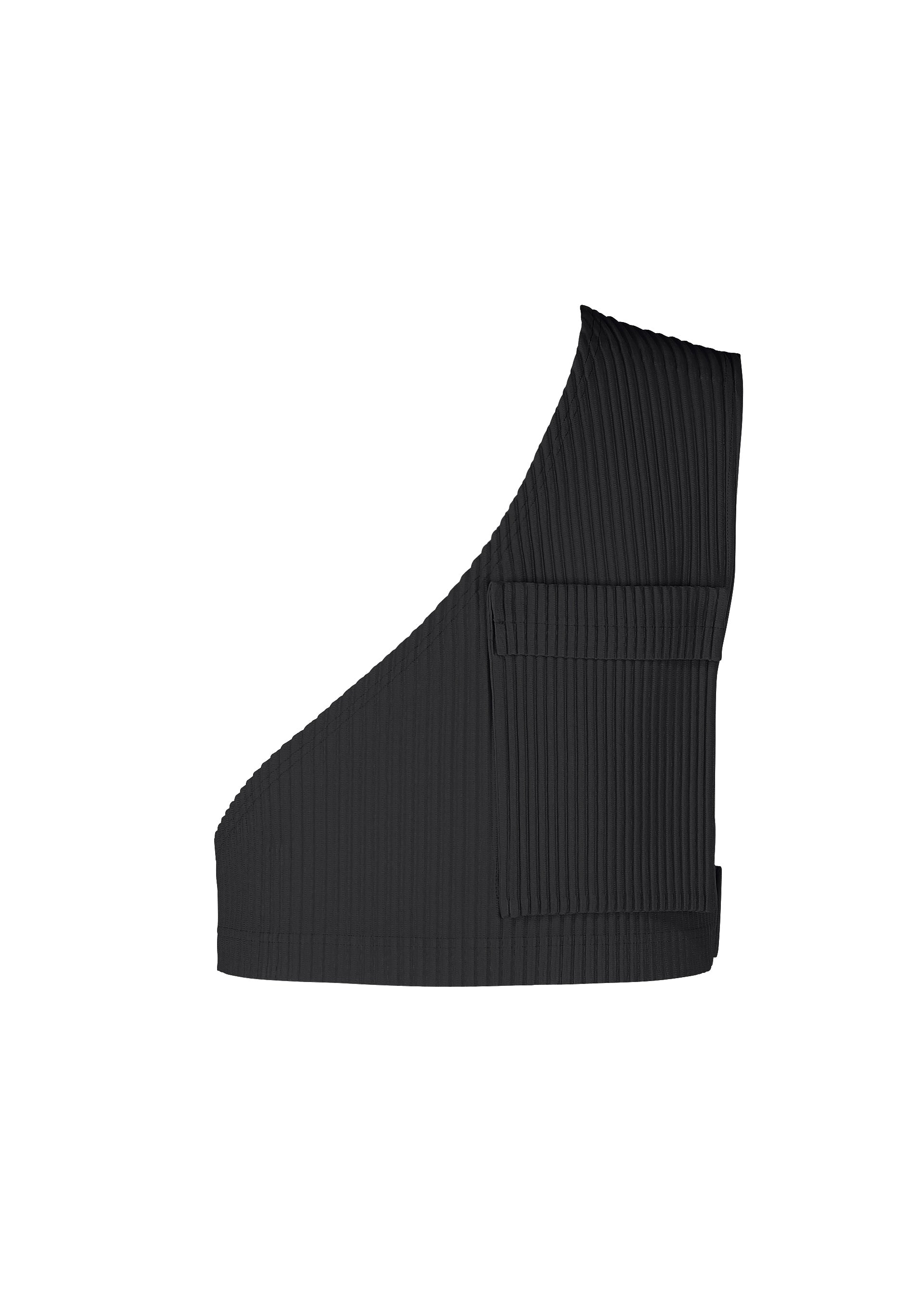 Zoomed view The PAINTER’S GEAR vest crop top by HOMME PLISSÉ ISSEY MIYAKE is black, ribbed, and asymmetrical with a single shoulder strap and small front pocket, shown against a plain white background. - BLACK （no.15）