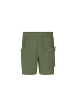 The PAINTER’S GEAR shorts by HOMME PLISSÉ ISSEY MIYAKE are olive green, ribbed cargo shorts with an elastic waist and multiple large utility flap pockets, shown on a plain white background. - DUOMO DOOR GREEN （no.69）