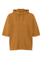 The HOMME PLISSÉ ISSEY MIYAKE MONTHLY COLORS : JUNE is a brown, lightweight, short-sleeved pullover with a ribbed texture, drawstring hood, pouch pocket, and relaxed fit for easy comfort and style. - VENICE BOAT BROWN （no.45）