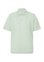 The MONTHLY COLORS : JUNE polo from HOMME PLISSÉ ISSEY MIYAKE is a light green, quick-drying polyester shirt with short sleeves, ribbed texture, classic collar, and two-button placket, shown on a plain white background. - BOBOLI MOSS ASH （no.70）
