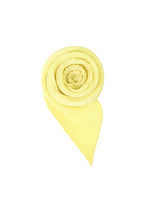 The PLEATS STOLE by HOMME PLISSÉ ISSEY MIYAKE, in a pale yellow hue with elegant pleats, is artfully rolled into a spiral with a pointed tip and showcased against a white background—offering a versatile accessory for any wardrobe. - YELLOW （no.52）