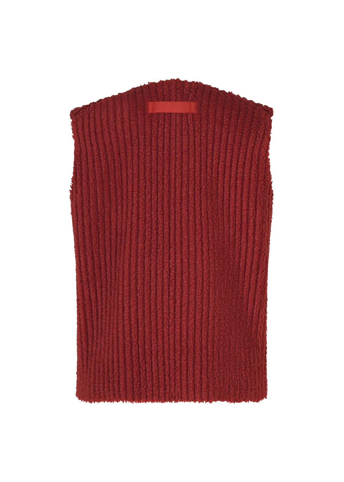 Zoomed view The FLEECE PLEATS by HOMME PLISSÉ ISSEY MIYAKE is a sleeveless, dark red zip-up vest with a ribbed knit and pleated texture, shown flat on a white background.