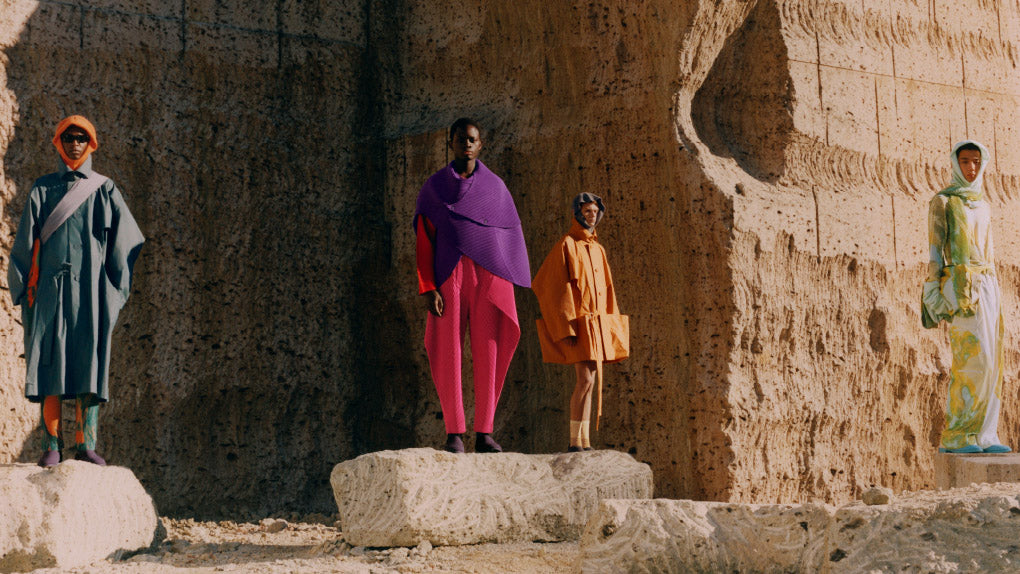 HOMME PLISSÉ ISSEY MIYAKE COLLECTIONS – ISSEY MIYAKE ONLINE