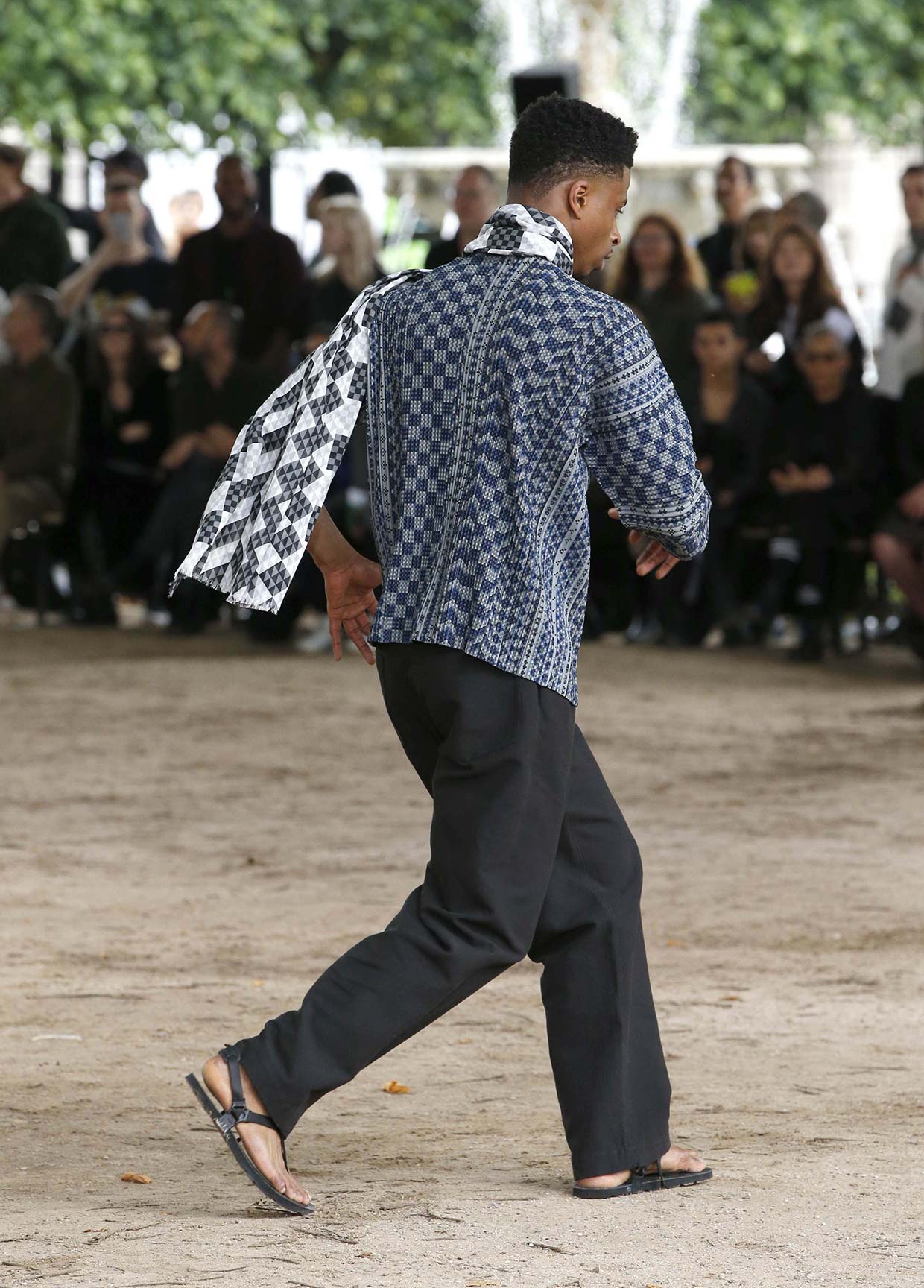 HOMME PLISSÉ ISSEY MIYAKE COLLECTIONS SPRING SUMMER 2020 – ISSEY