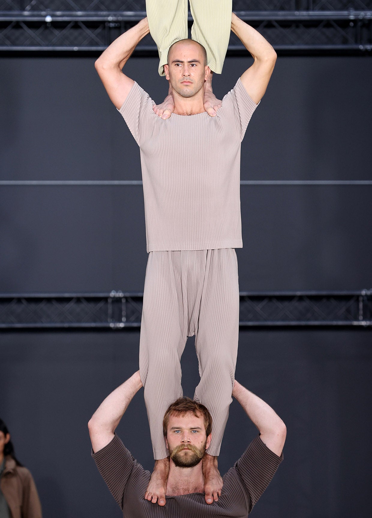 HOMME PLISSÉ ISSEY MIYAKE COLLECTIONS SPRING SUMMER 2023 HOMME PLISSÉ ISSEY MIYAKE COLLECTIONS SPRING SUMMER 2023
