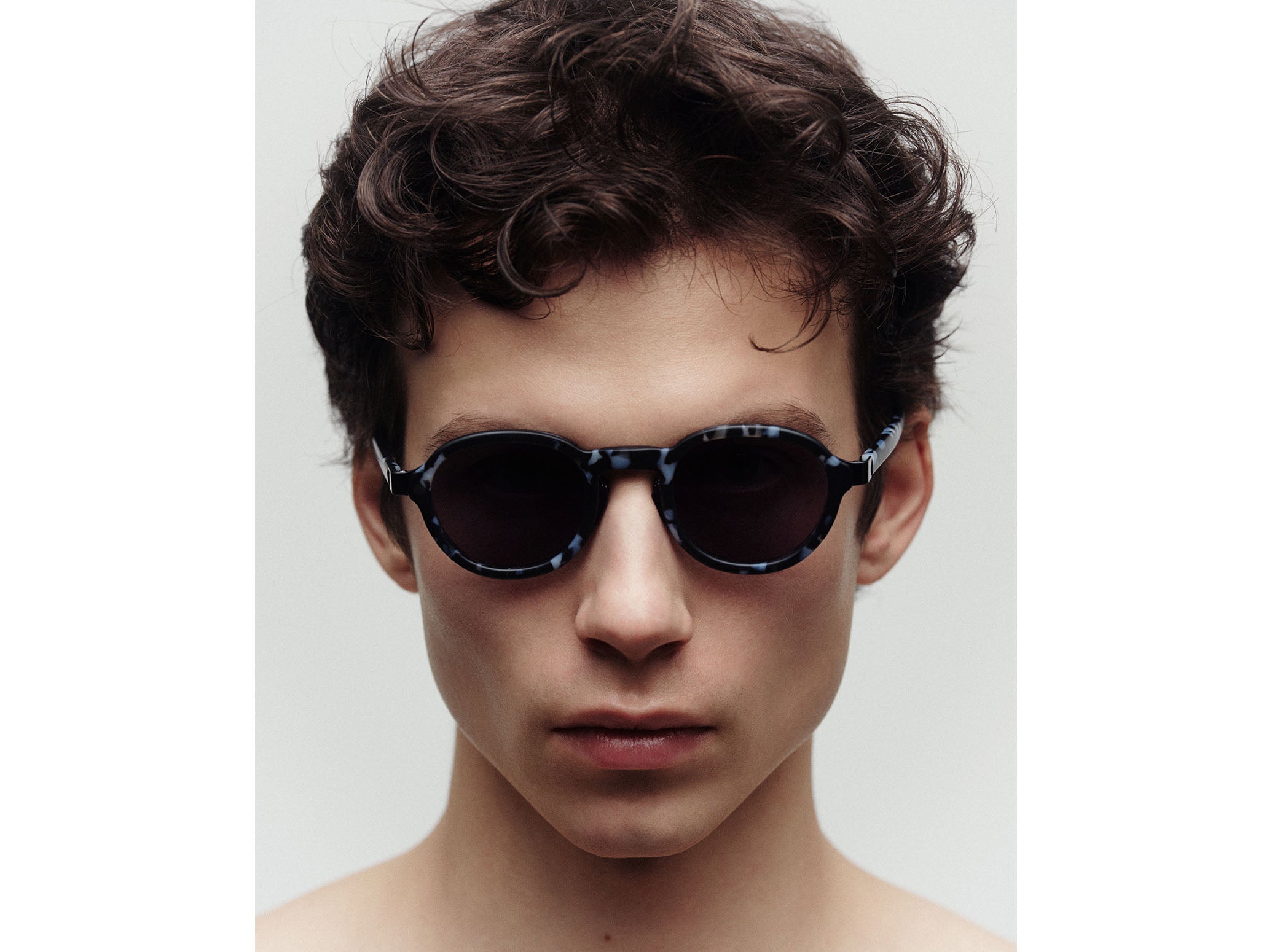 ISSEY MIYAKE EYES ITEM SERIES MARROW – ISSEY MIYAKE ONLINE STORE