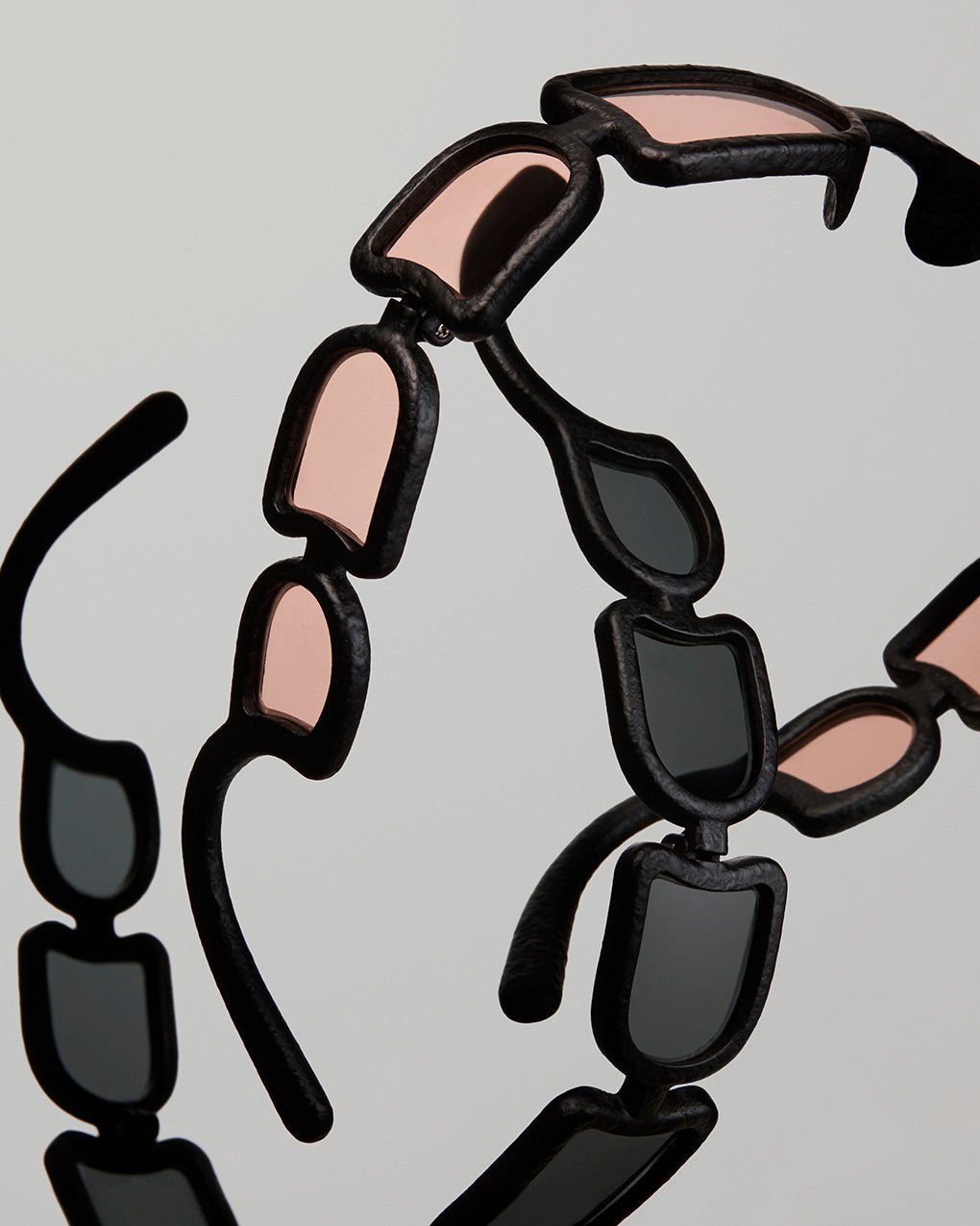 Image on Article: ISSEY MIYAKE EYES ITEM SERIES UROKO