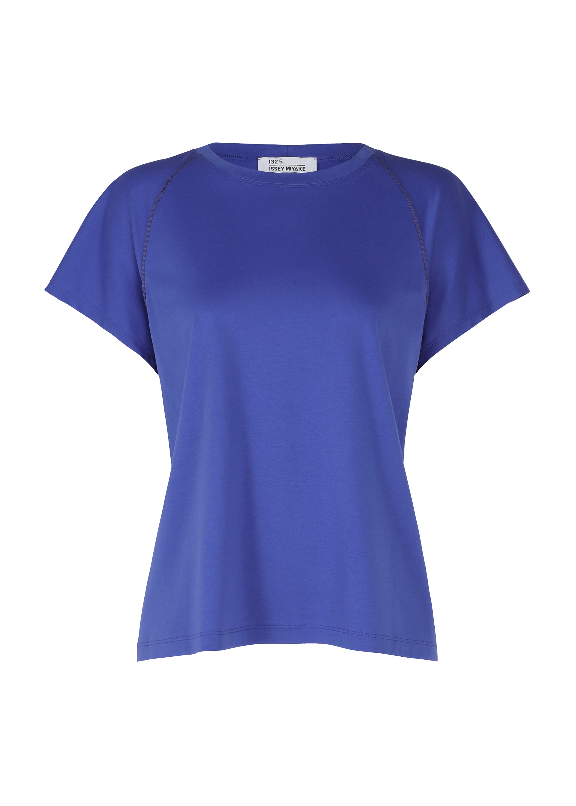 132 5. T-SHIRT – ISSEY MIYAKE ONLINE STORE