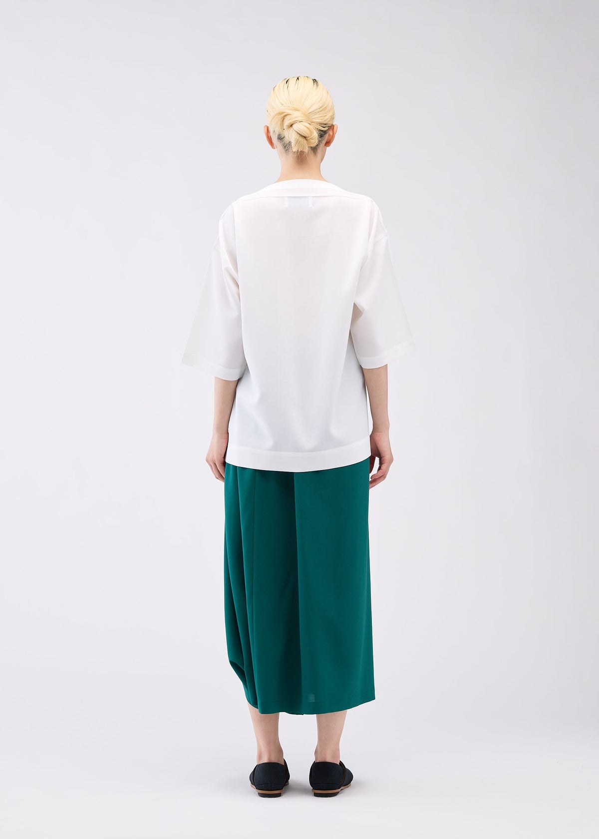 FLAT ONE TUCK T