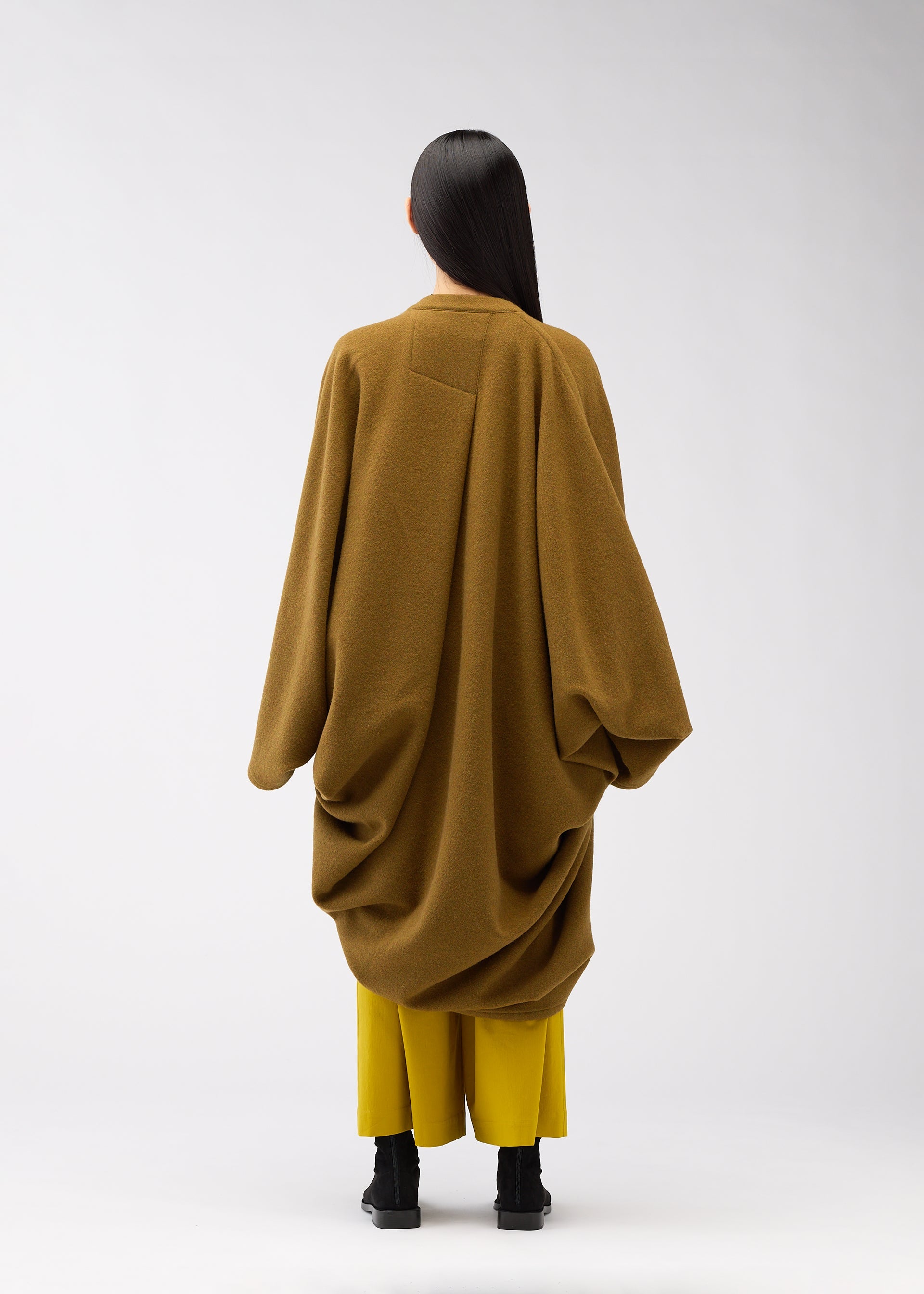 Zoomed view DRAPE COAT