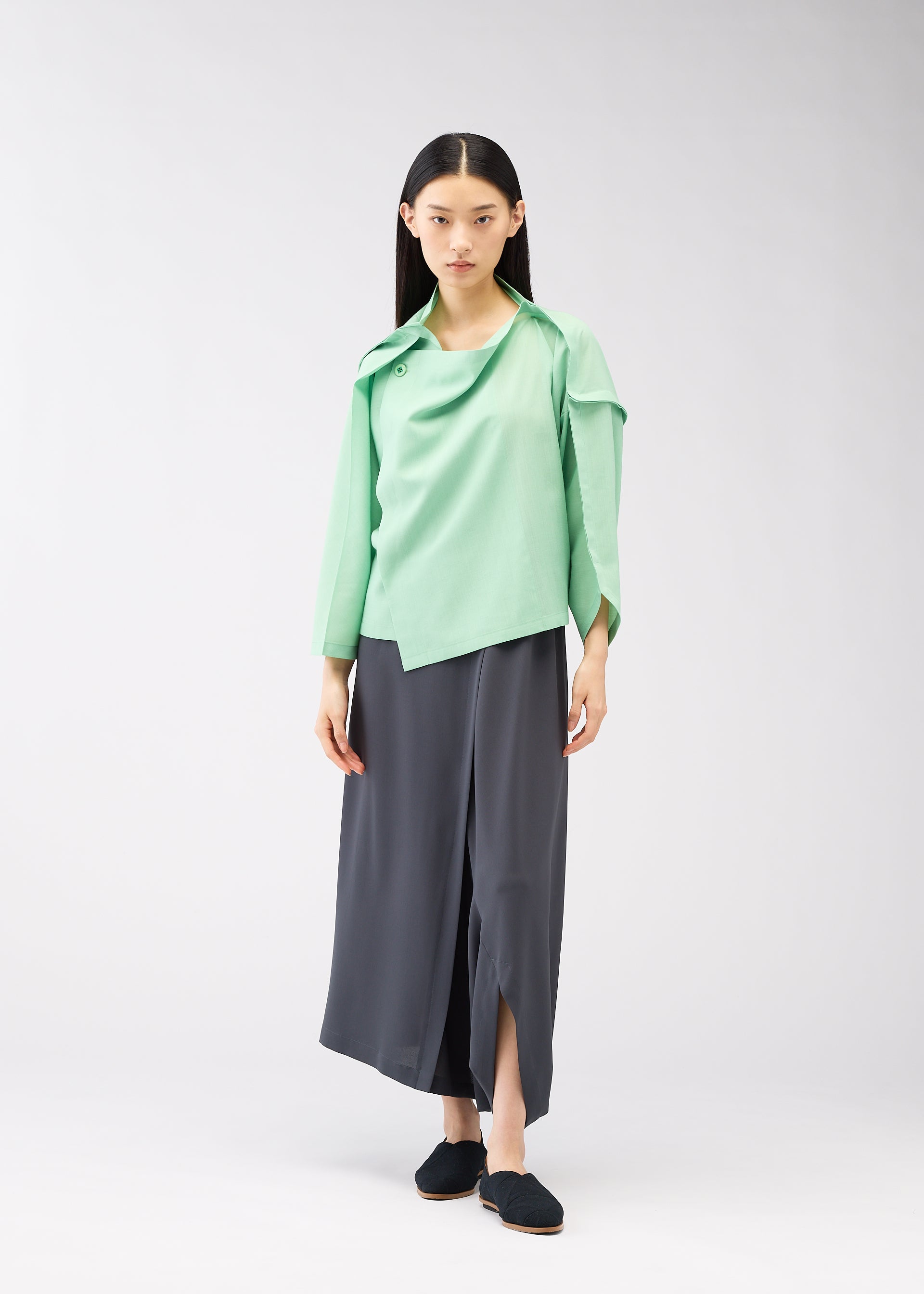yousaya SQUARE RAMIE – ISSEY MIYAKE ONLINE STORE