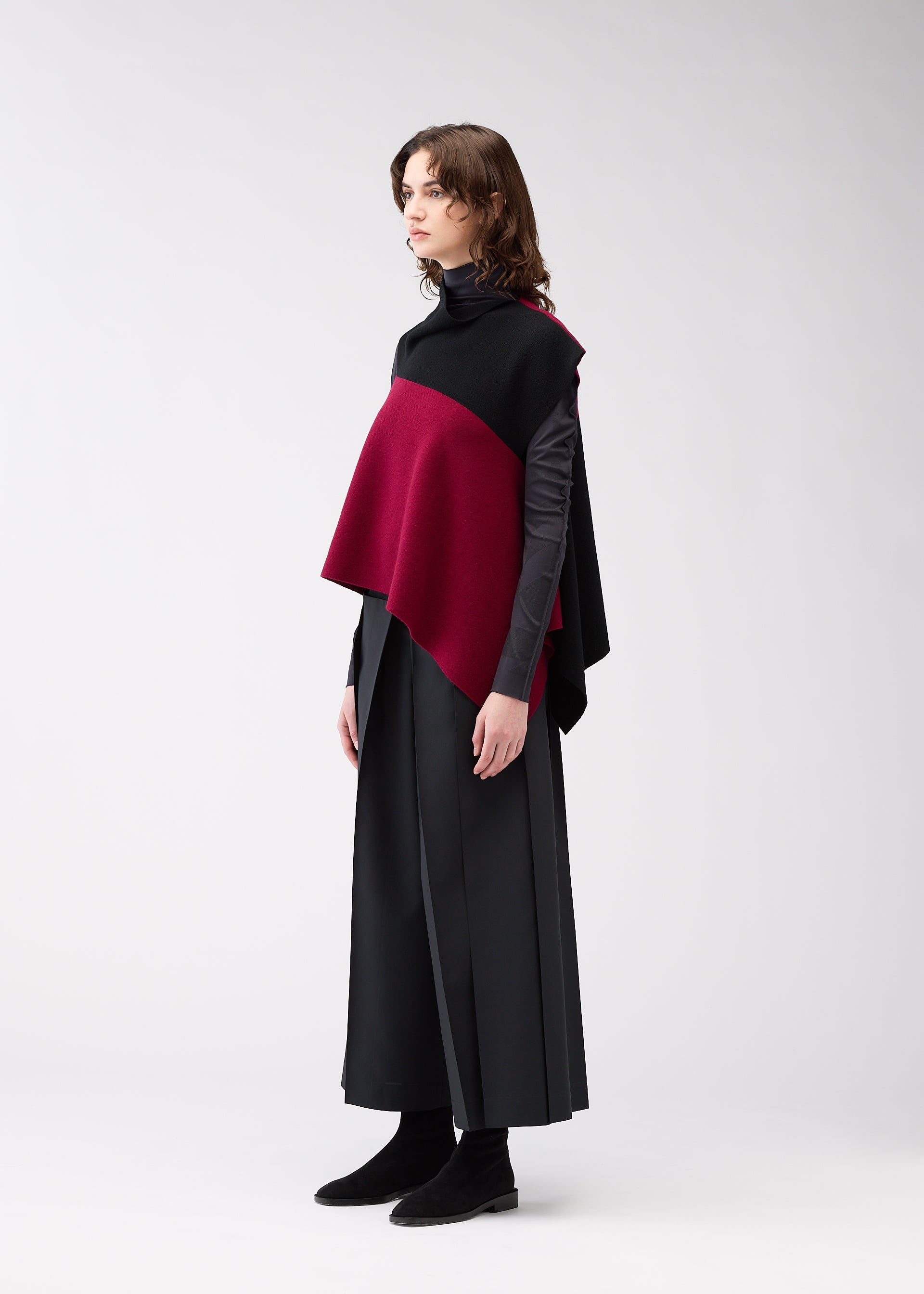 Zoomed view POSITIONED KNIT