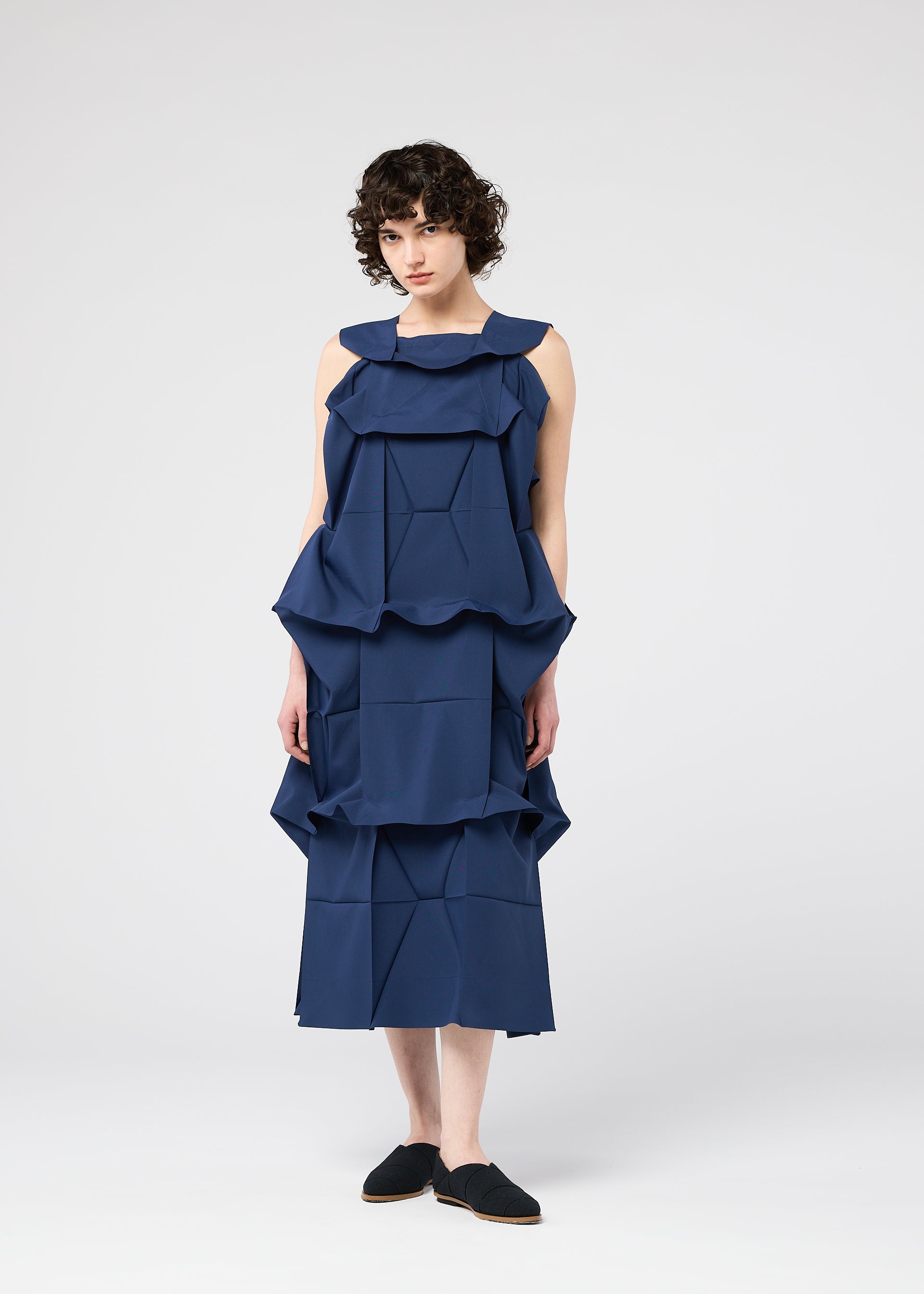 132 5. ISSEY MIYAKE – ISSEY MIYAKE ONLINE STORE