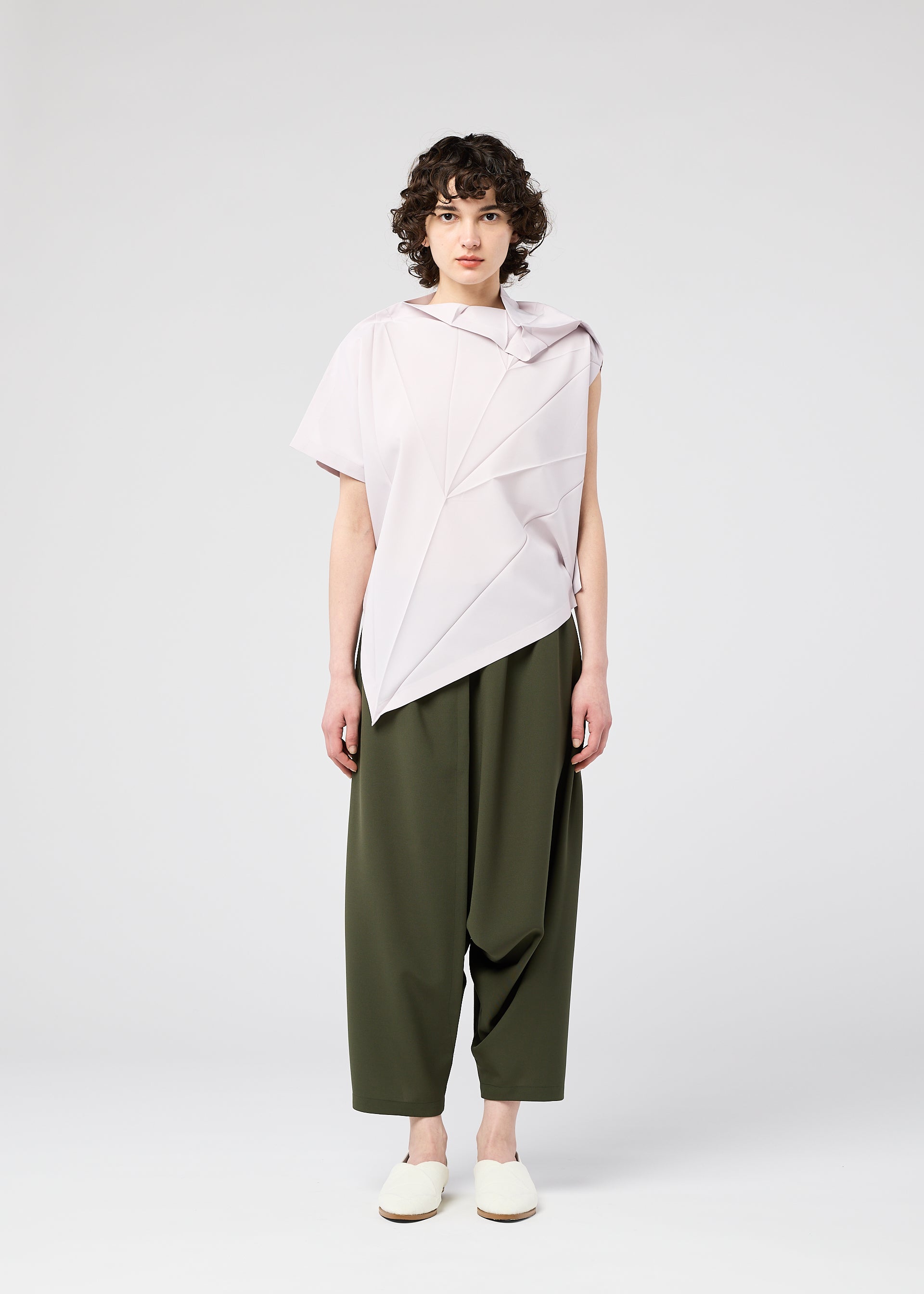 132 5. ISSEY MIYAKE – ISSEY MIYAKE ONLINE STORE