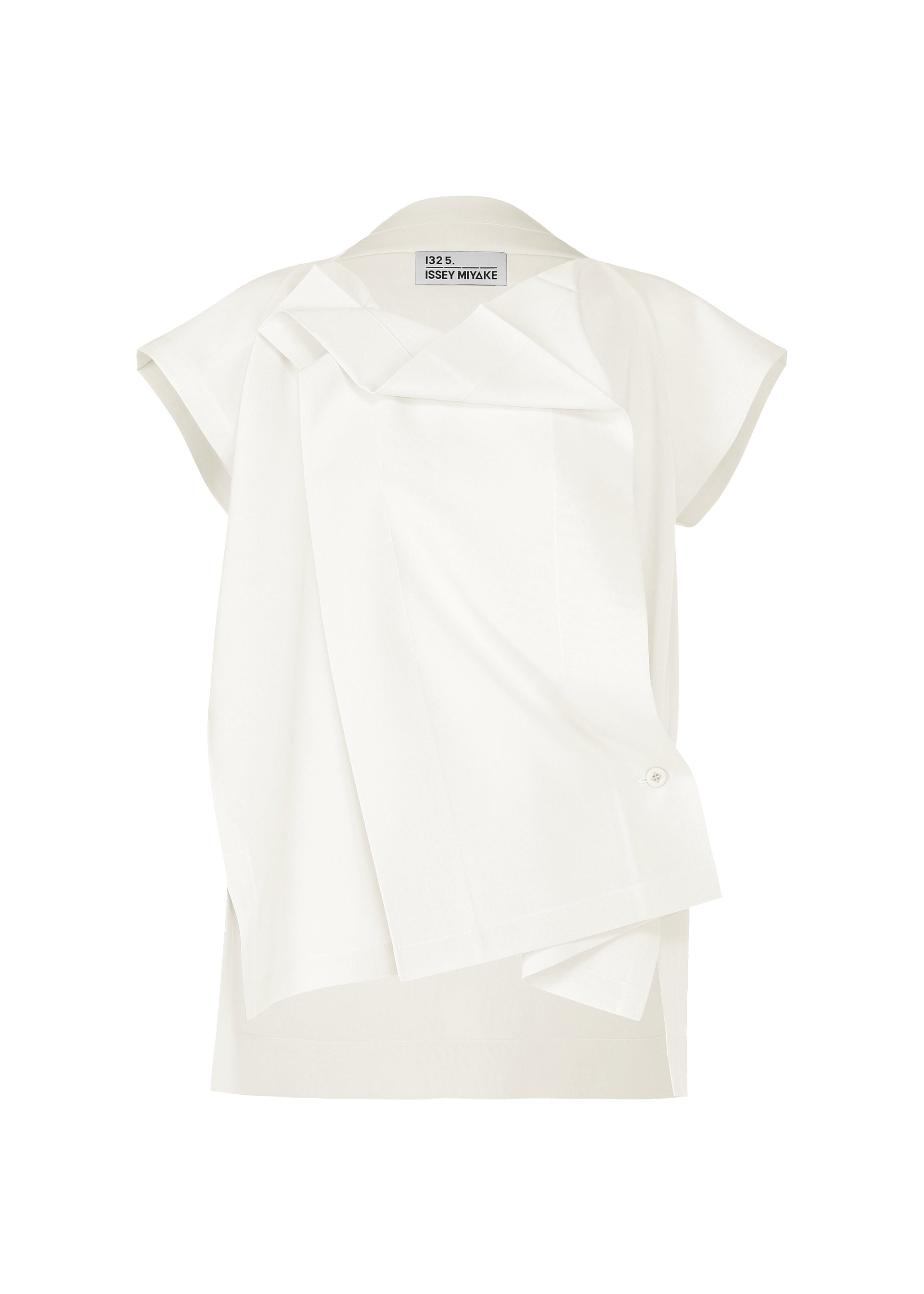 Zoomed view The FLAT TUCK T by 132 5. ISSEY MIYAKE is a white, short-sleeved top featuring asymmetrical draping, layered fabric, and a button accent on the front, beautifully displayed against a plain white background. - WHITE （no.01）
